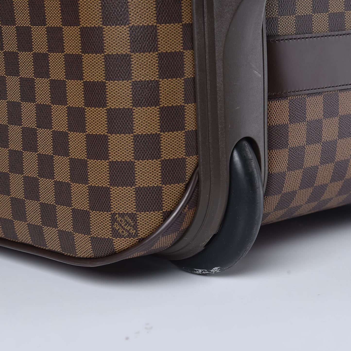 Damier Ebene Pegase 70