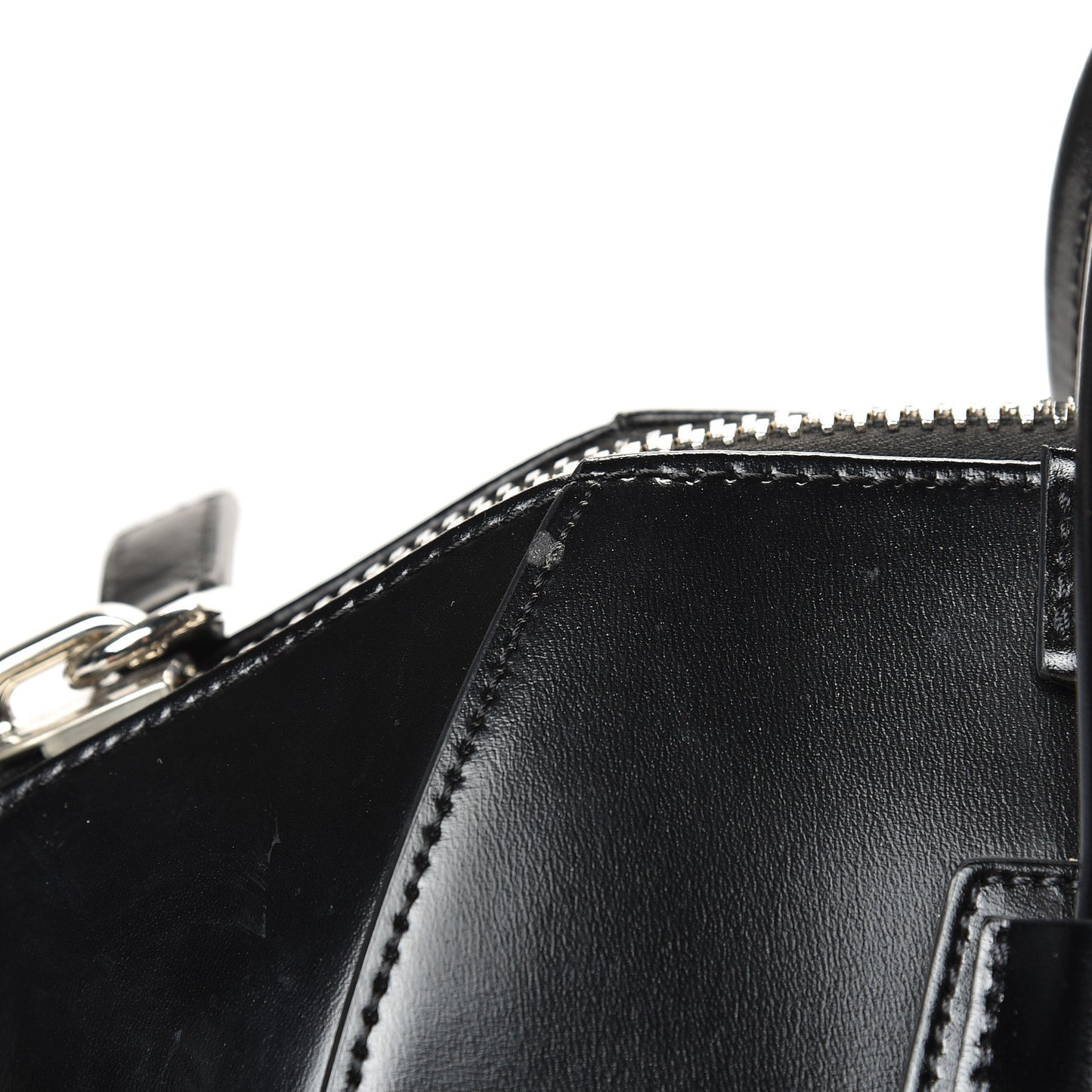 Shiny Lord Calfskin Medium Antigona Black