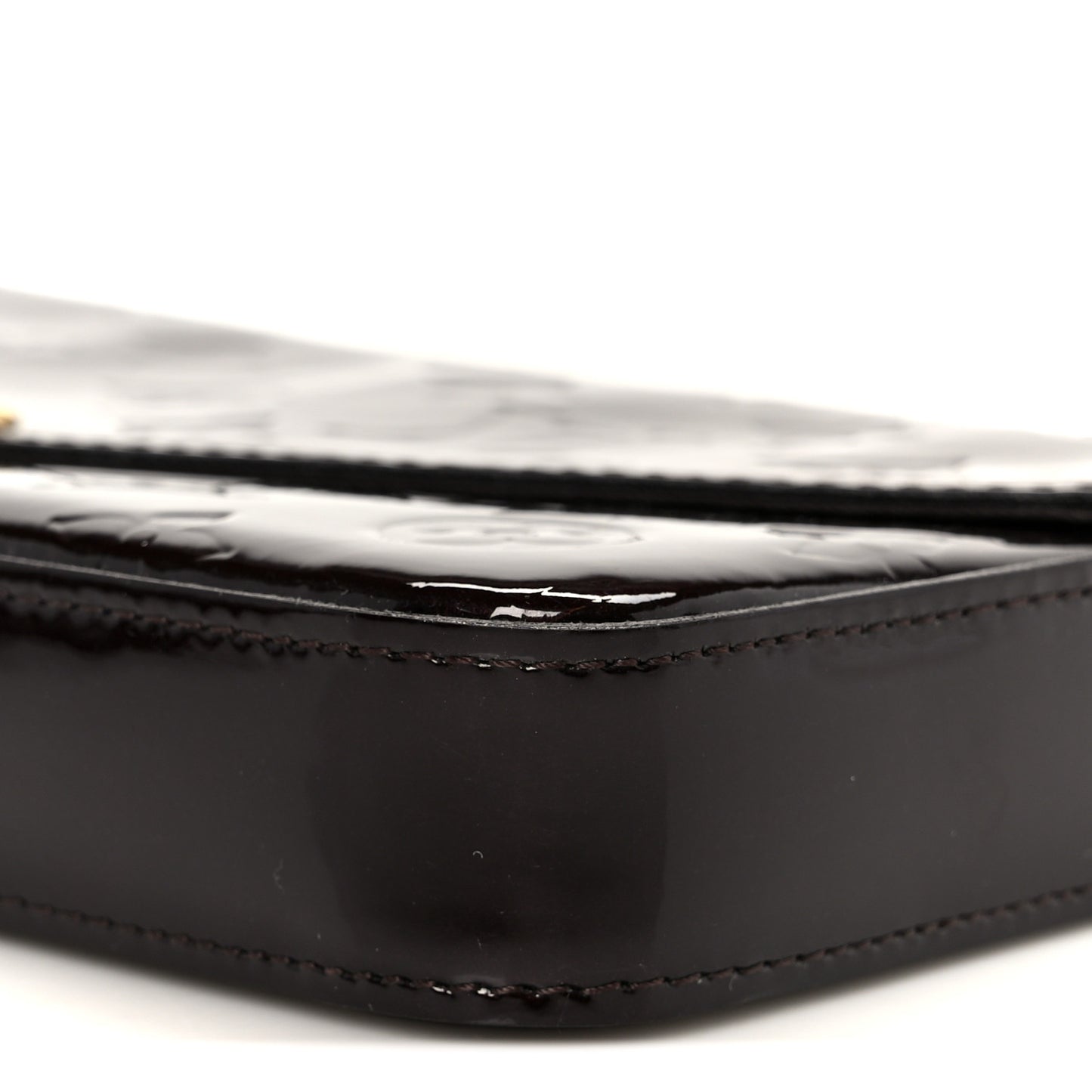 Vernis Pochette Felicie Chain Wallet Amarante