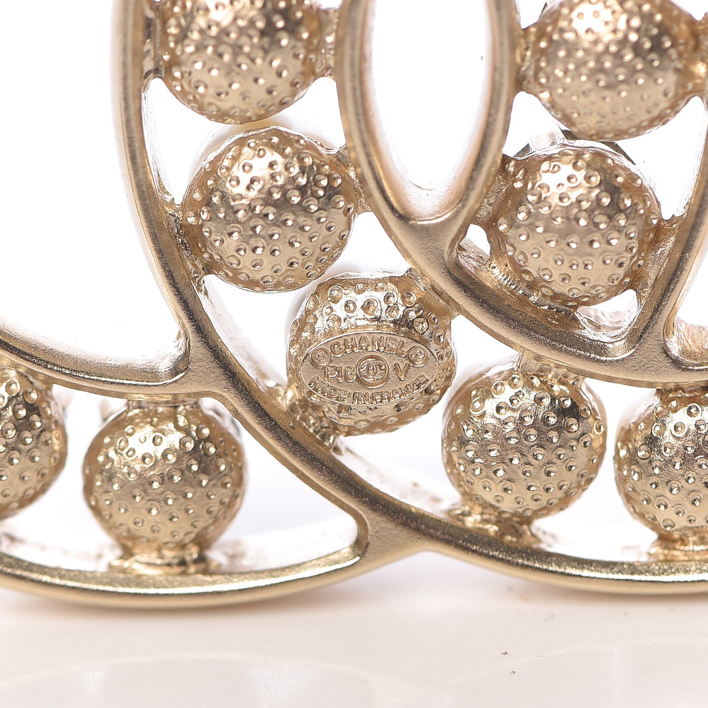 Pearl Crystal CC Brooch Gold Pearly White