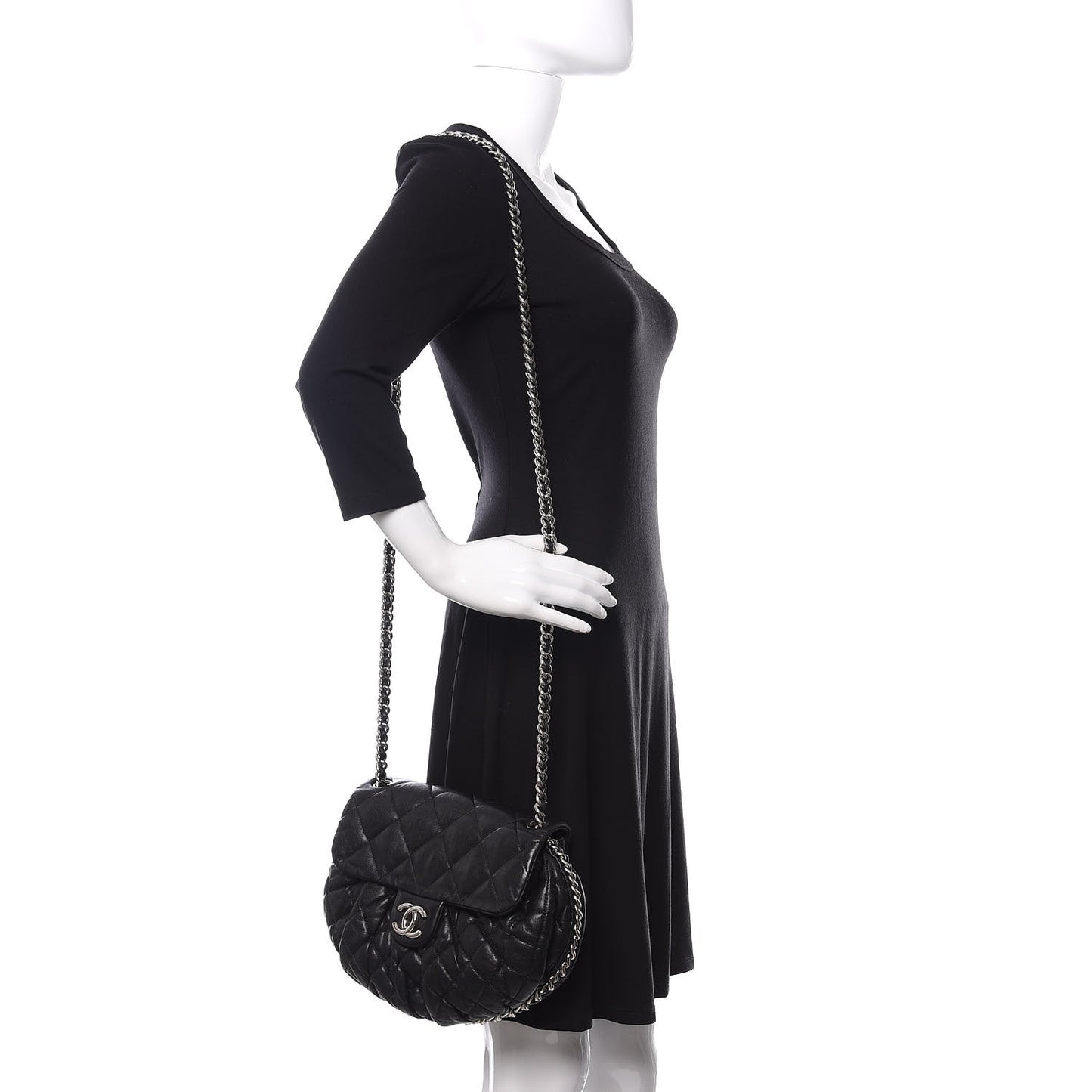 Washed Lambskin Quilted Medium Chain Around Messenger Black