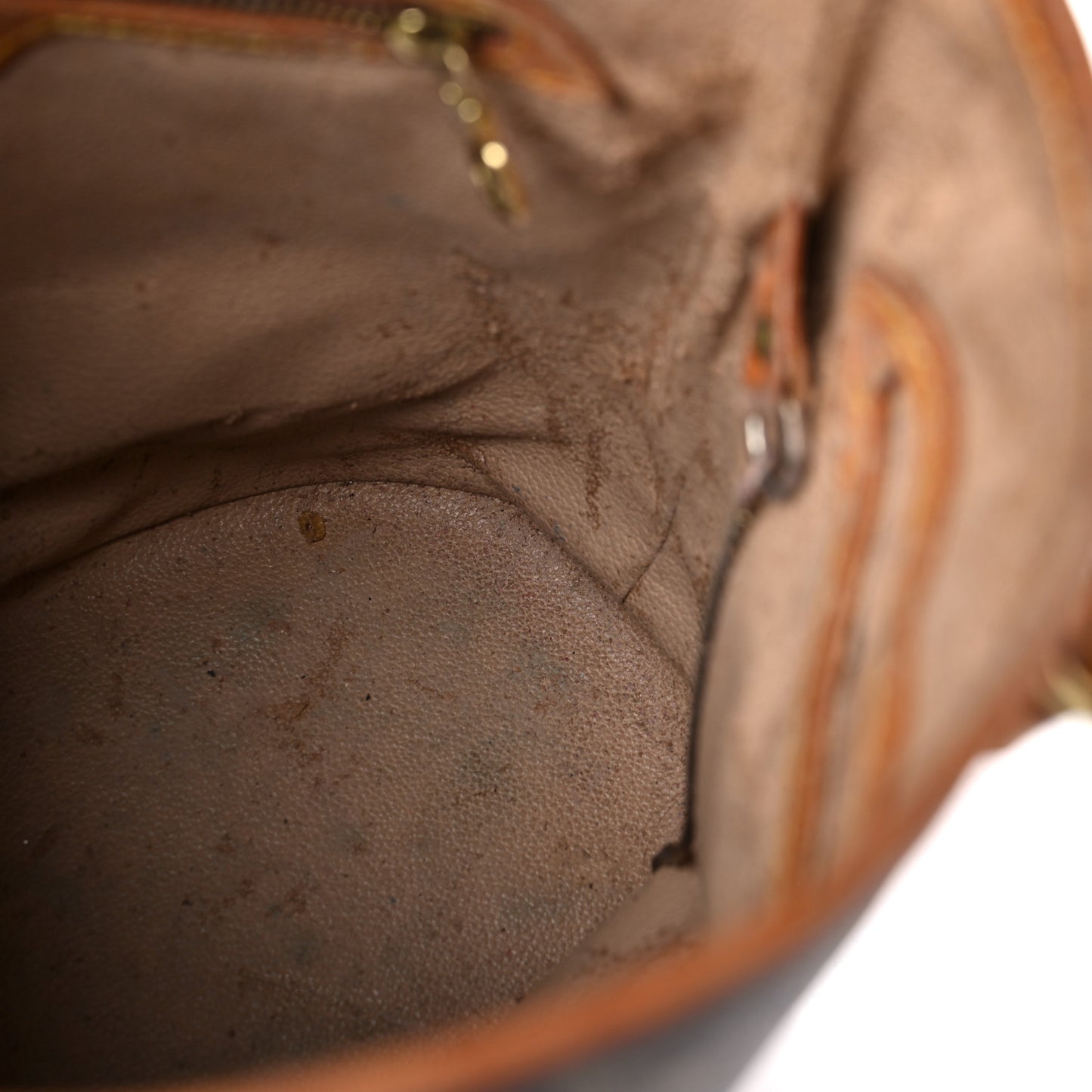 Monogram Petit Bucket 23