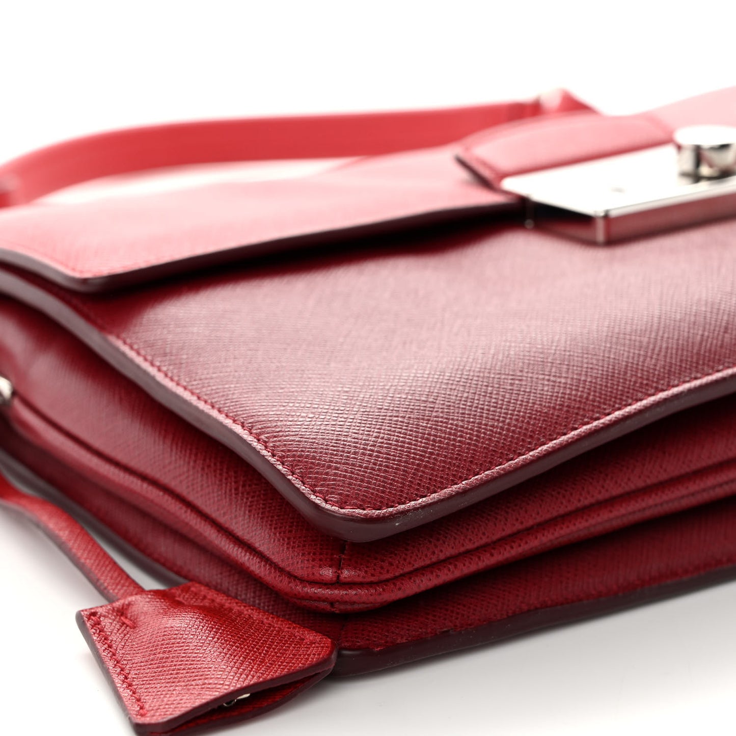 Saffiano Soft Sound Shoulder Bag Rosso