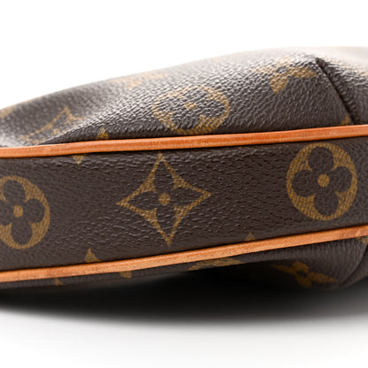 Louis Vuitton Monogram Croissant PM 8 of 12