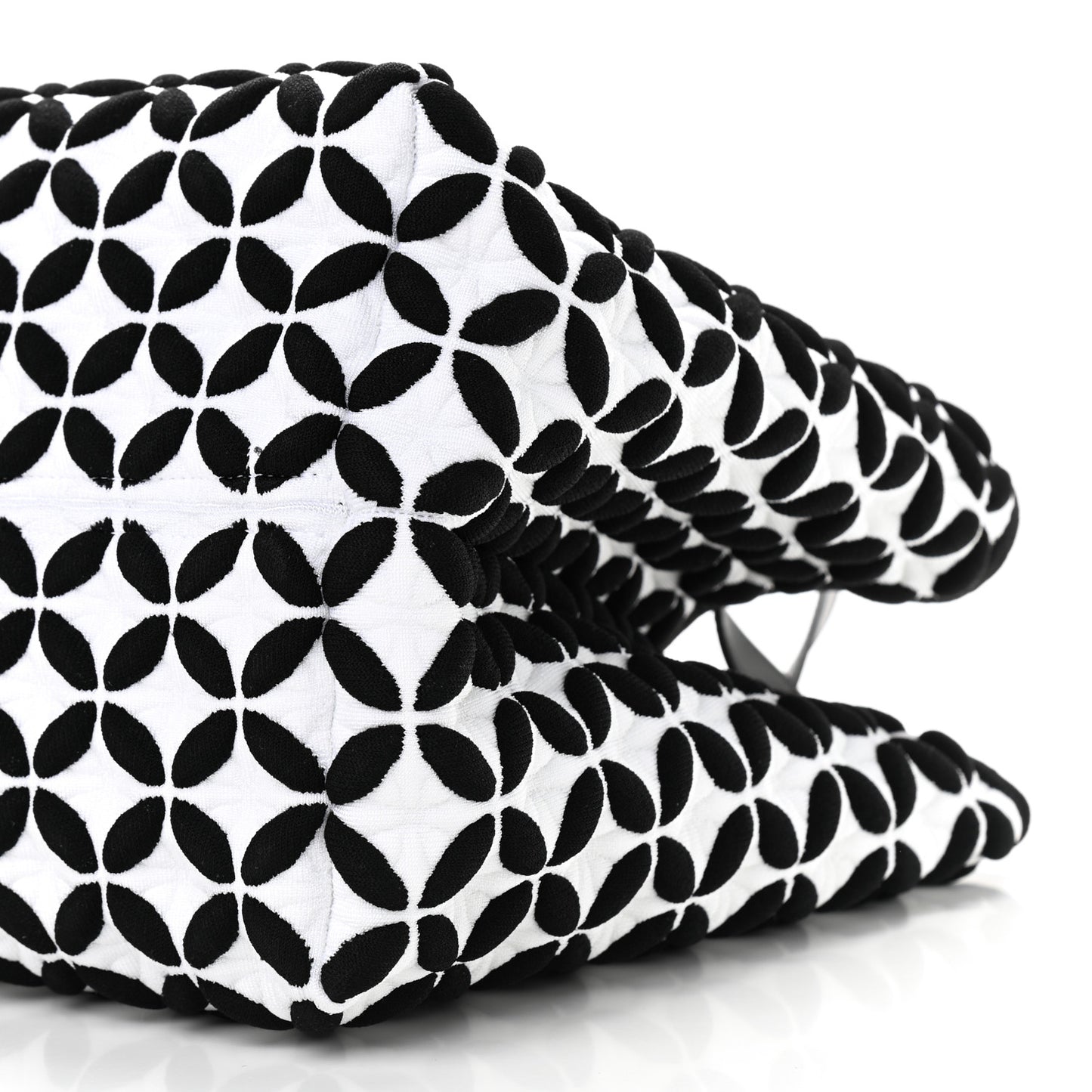 Calfskin Maille Macro Petale Cabas Tote Black White