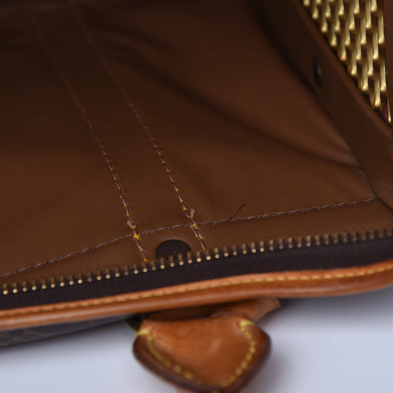 Louis Vuitton Monogram Sac Chien 40 Pet Carrier 12 of 35