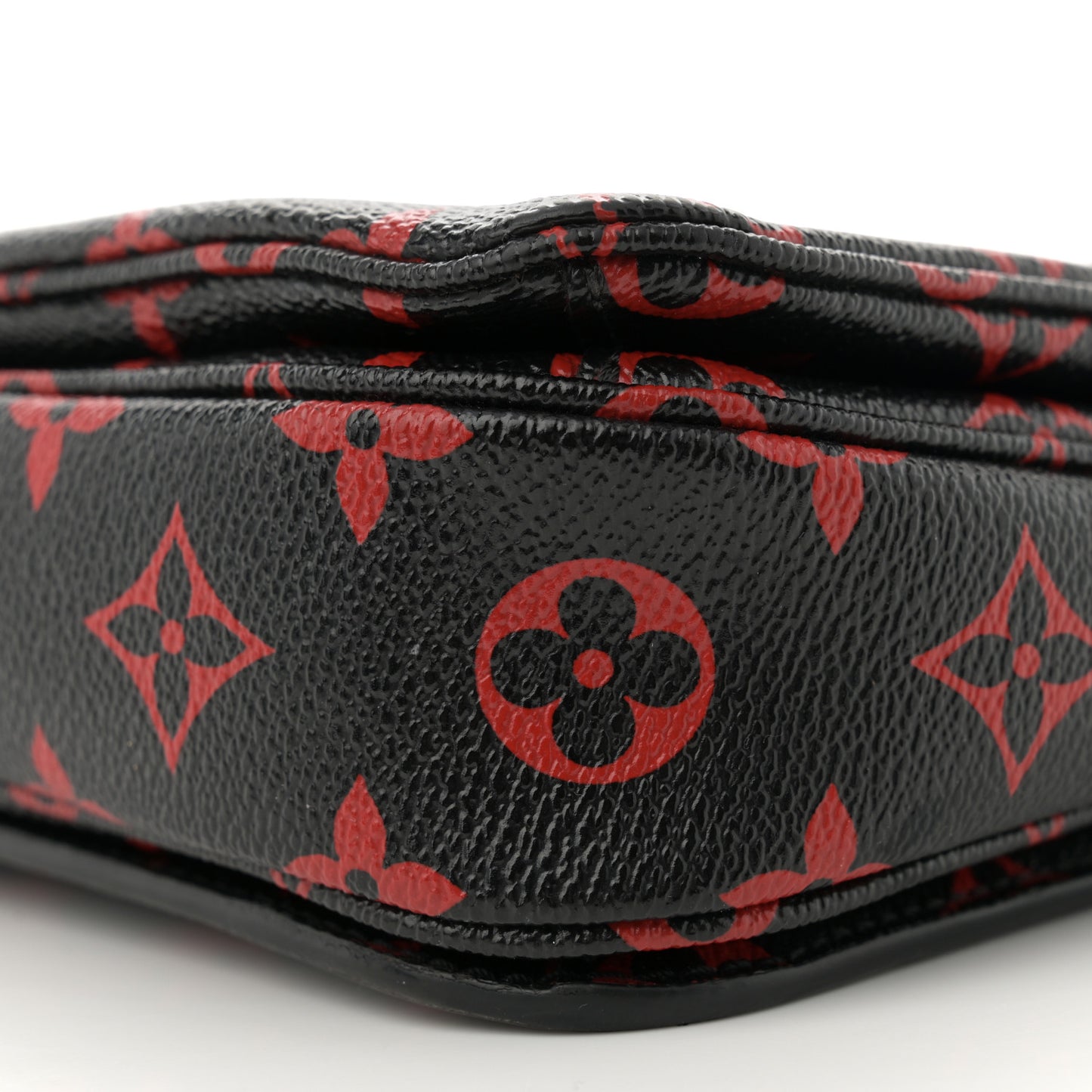 Monogram Infrarouge Pochette Metis