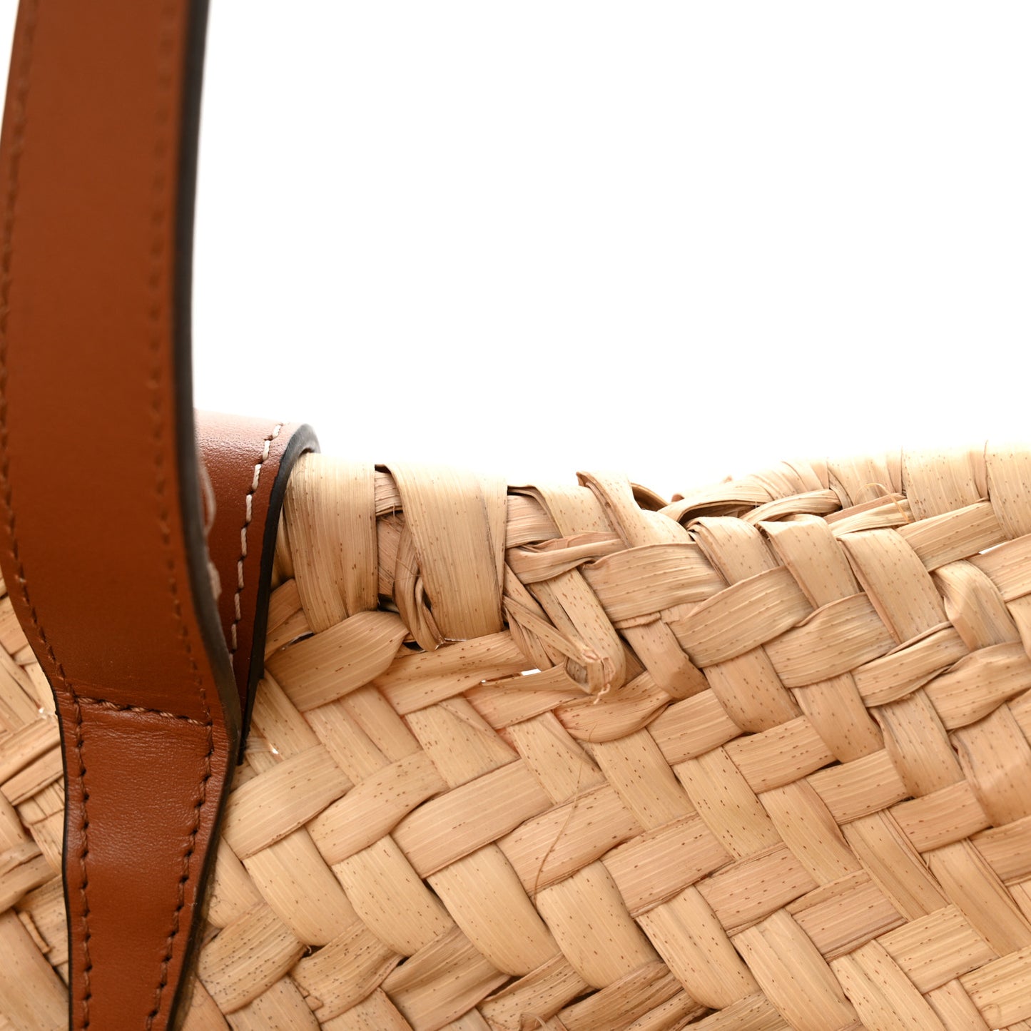 Raffia Calfskin Triomphe Medium Panier Tan
