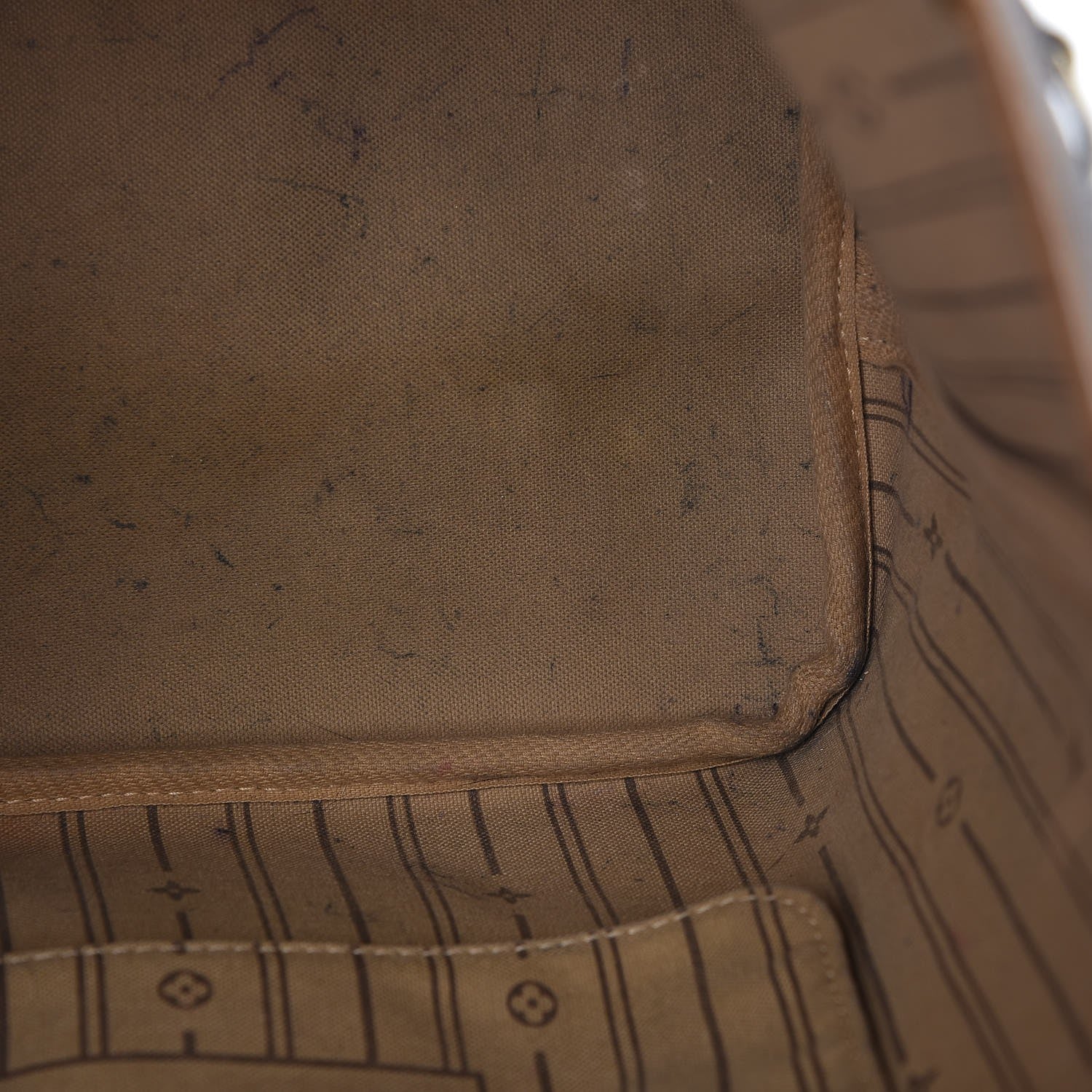 Louis Vuitton Monogram Neverfull MM 10 of 12
