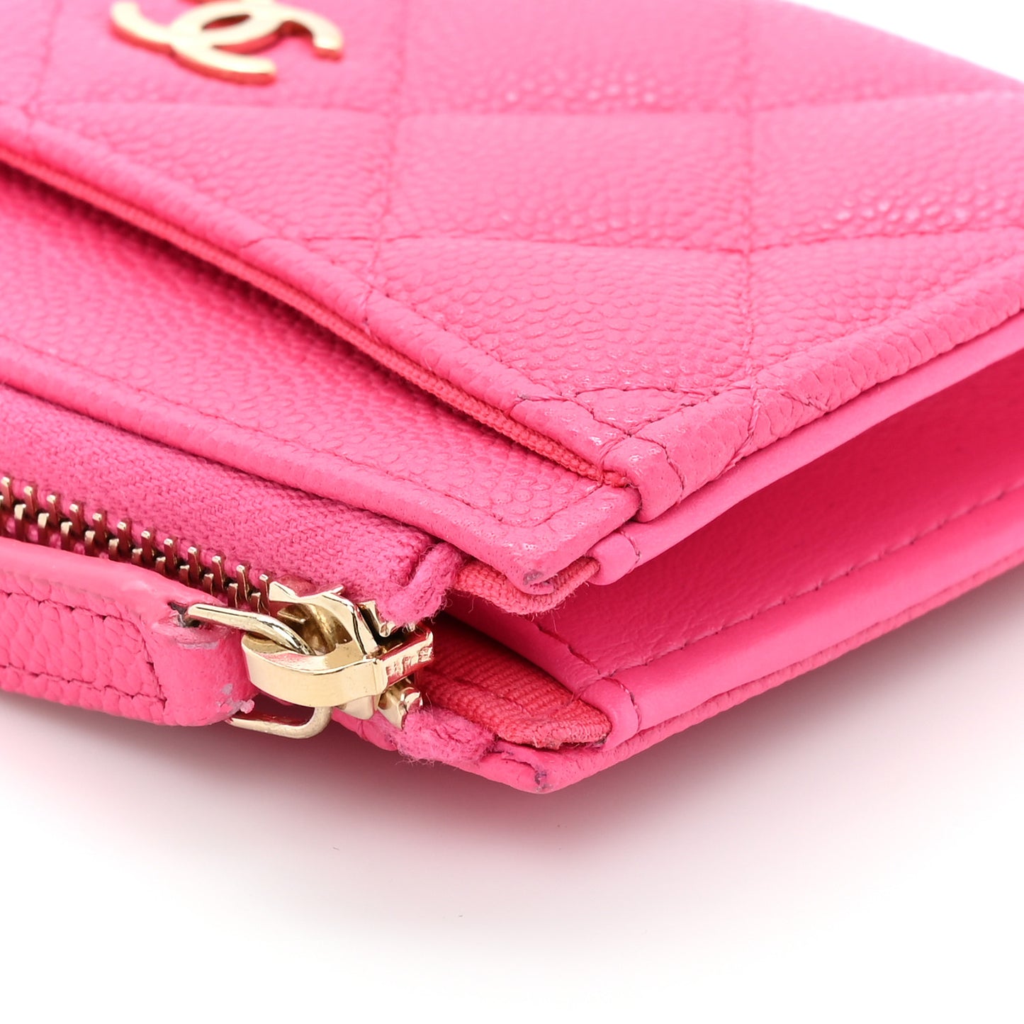 Caviar Quilted CC Zip Around Card Holder Pink