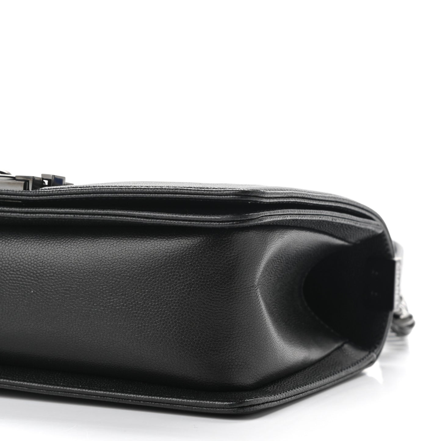 Caviar Quilted Medium Boy Flap So Black