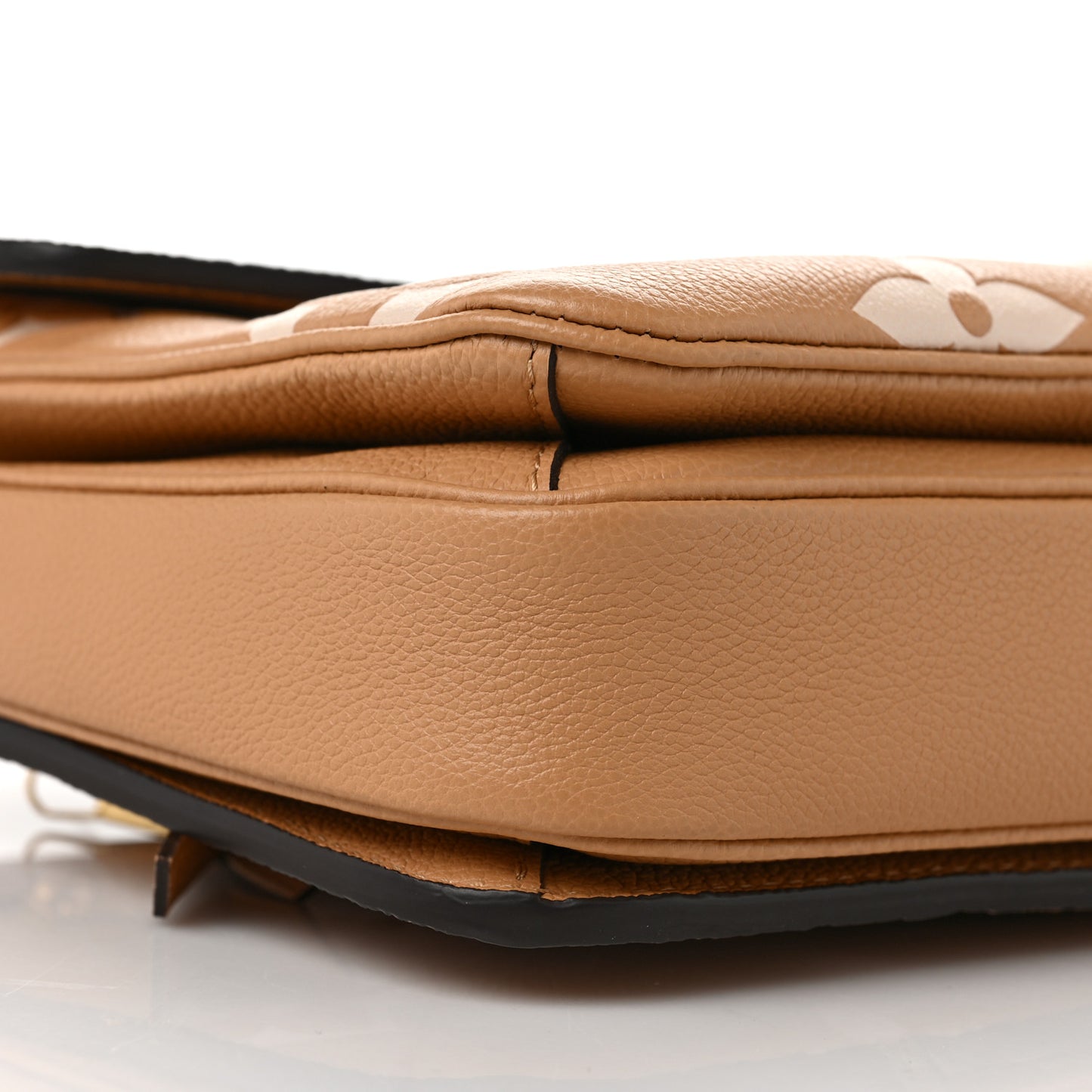 Empreinte Monogram Giant Pochette Metis Arizona Beige