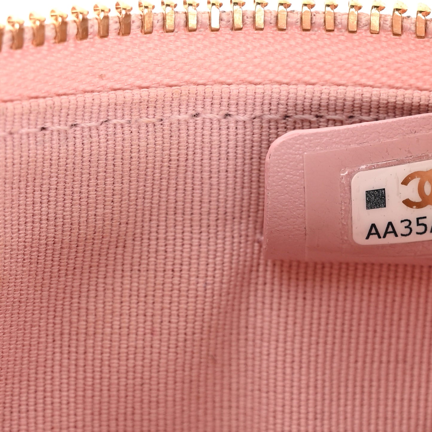 Caviar Quilted Studded CC Small Cosmetic Case Light Pink