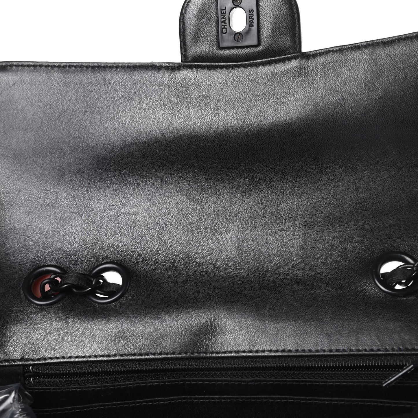 Nylon Medium Travel Flap Black