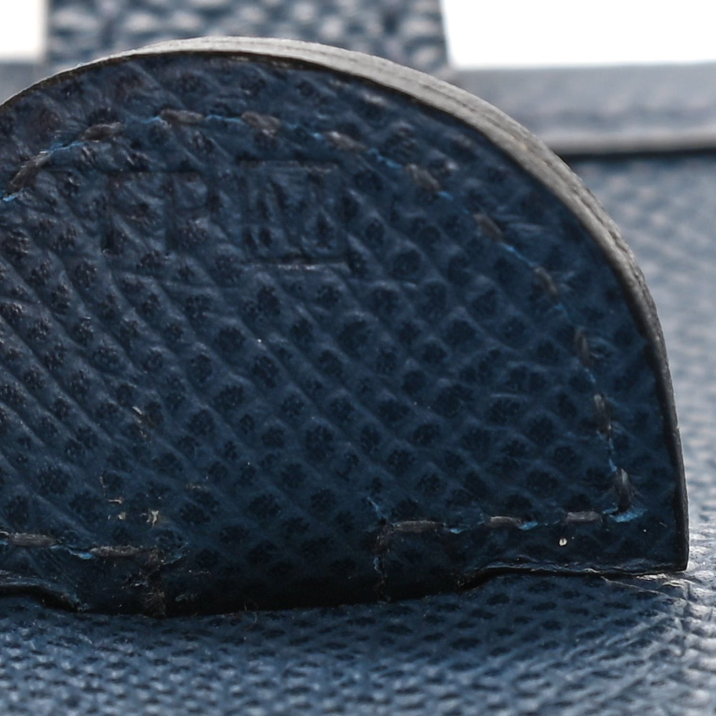 Epsom Evelyne III PM Bleu De Prusse
