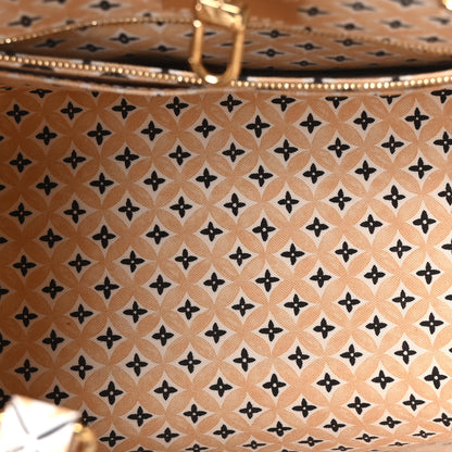 Louis Vuitton Monogram Giant By The Pool 2.0 Onthego MM Beige 5 of 9