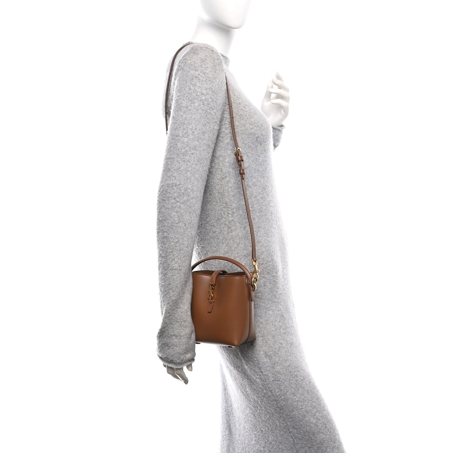 Shiny Calfskin Le 37 Mini Bucket Bag Fox