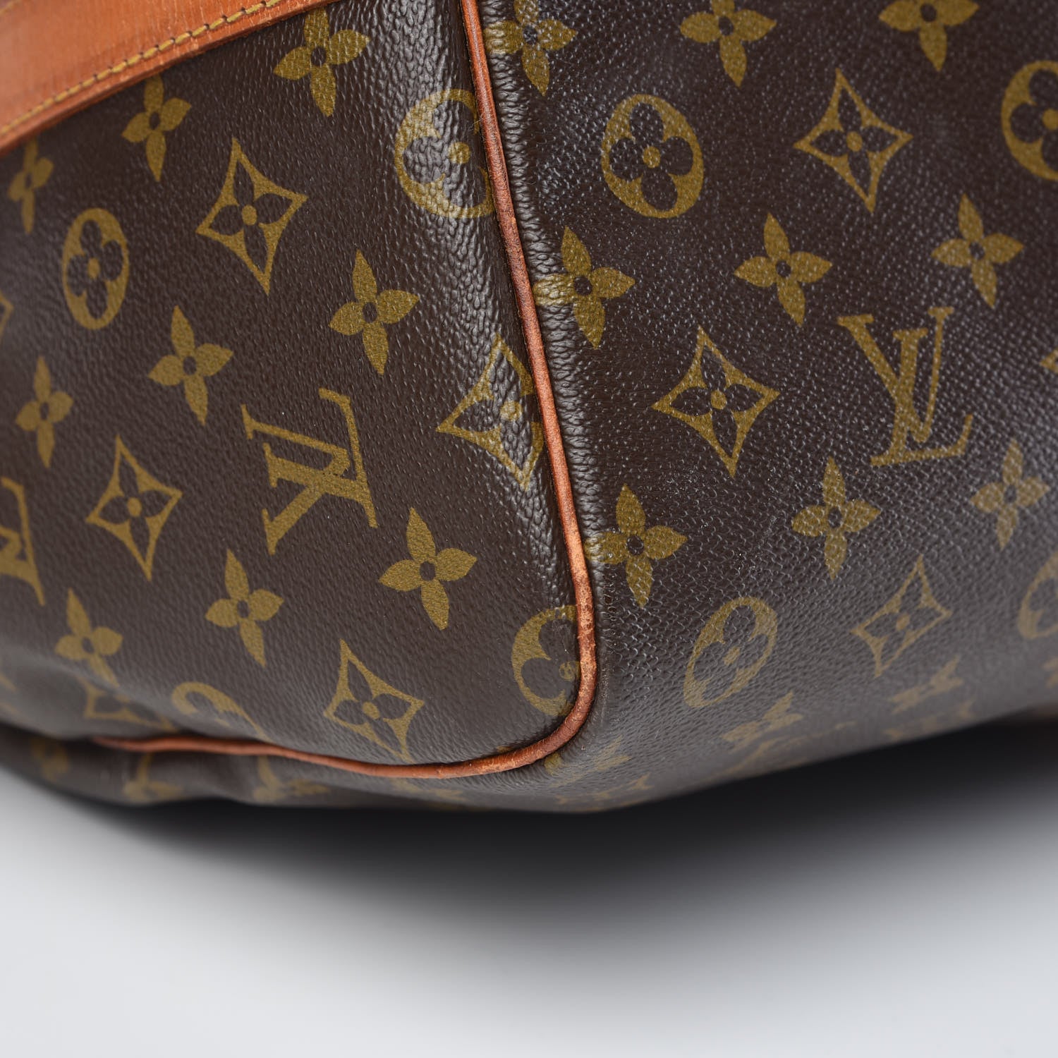 Louis Vuitton Monogram Keepall Bandouliere 60 26 of 30