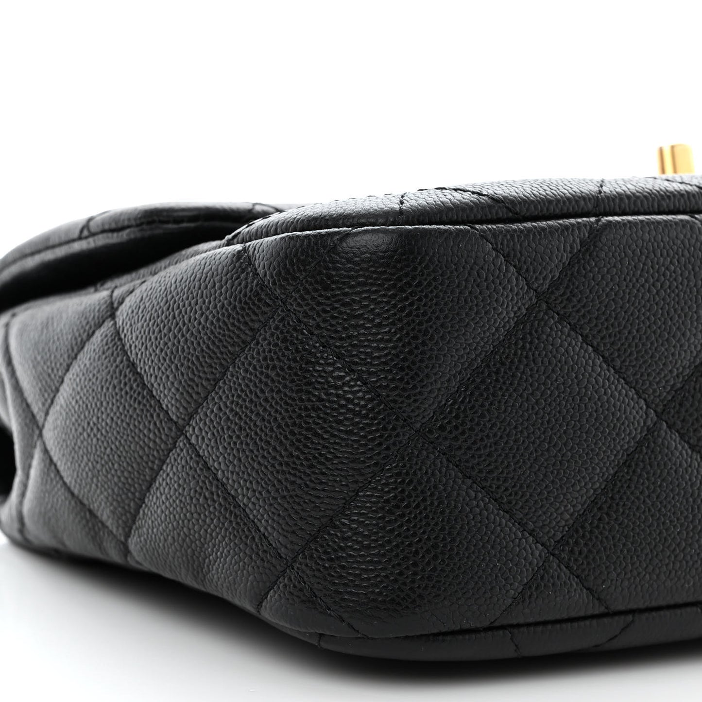Caviar Quilted Sweetheart Flap Black