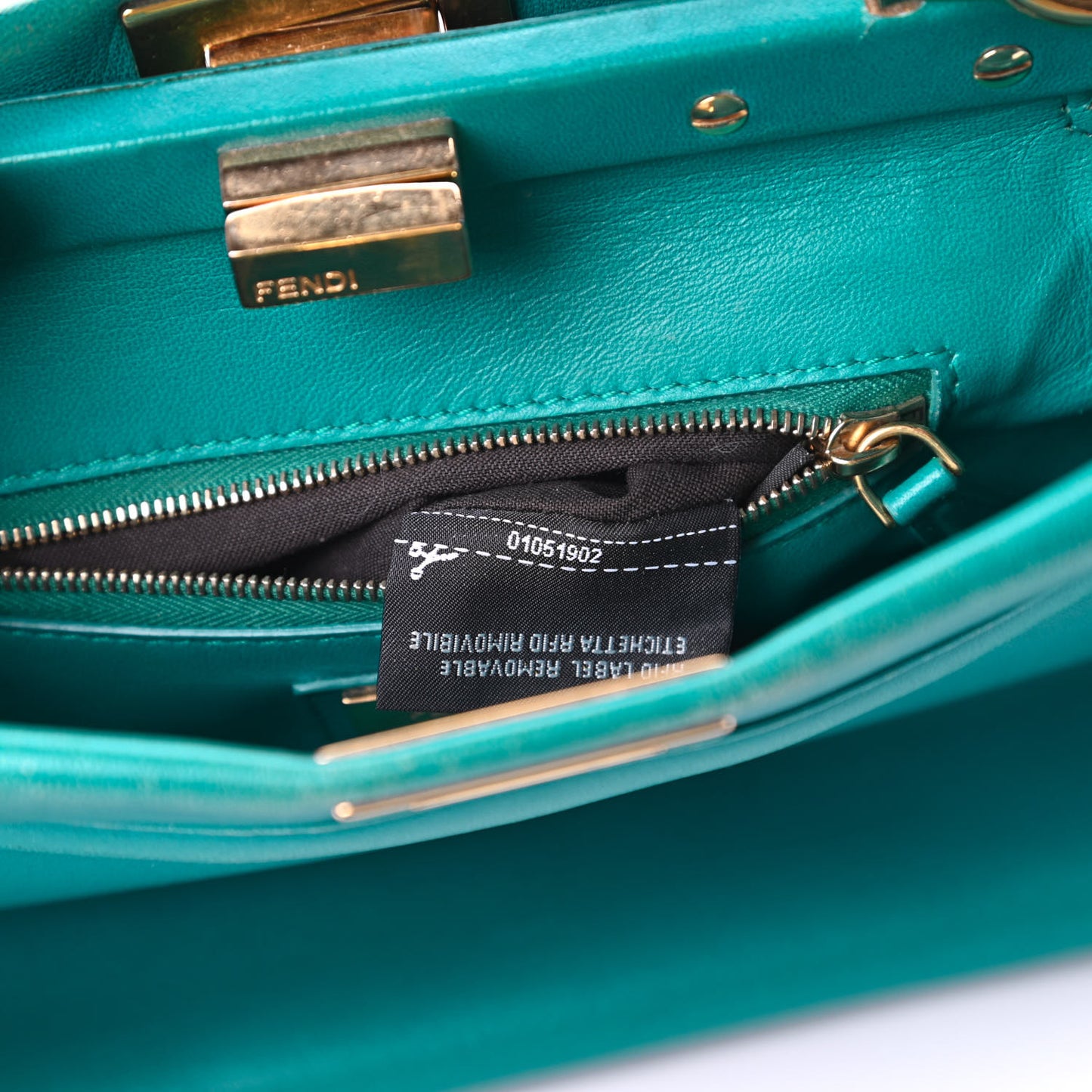 Nappa Mini Peekaboo Iconic Satchel Lago