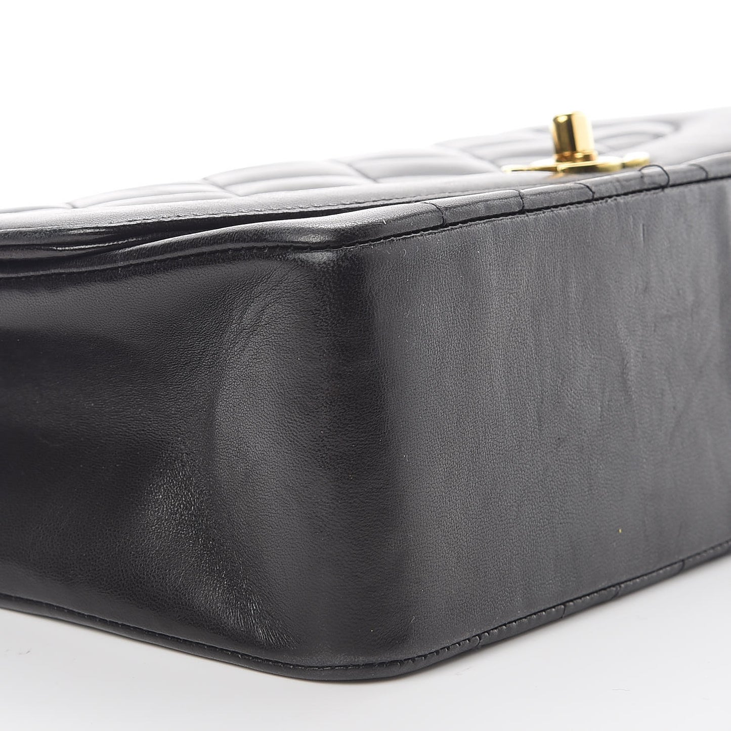 Lambskin Quilted Medium Single Flap Black