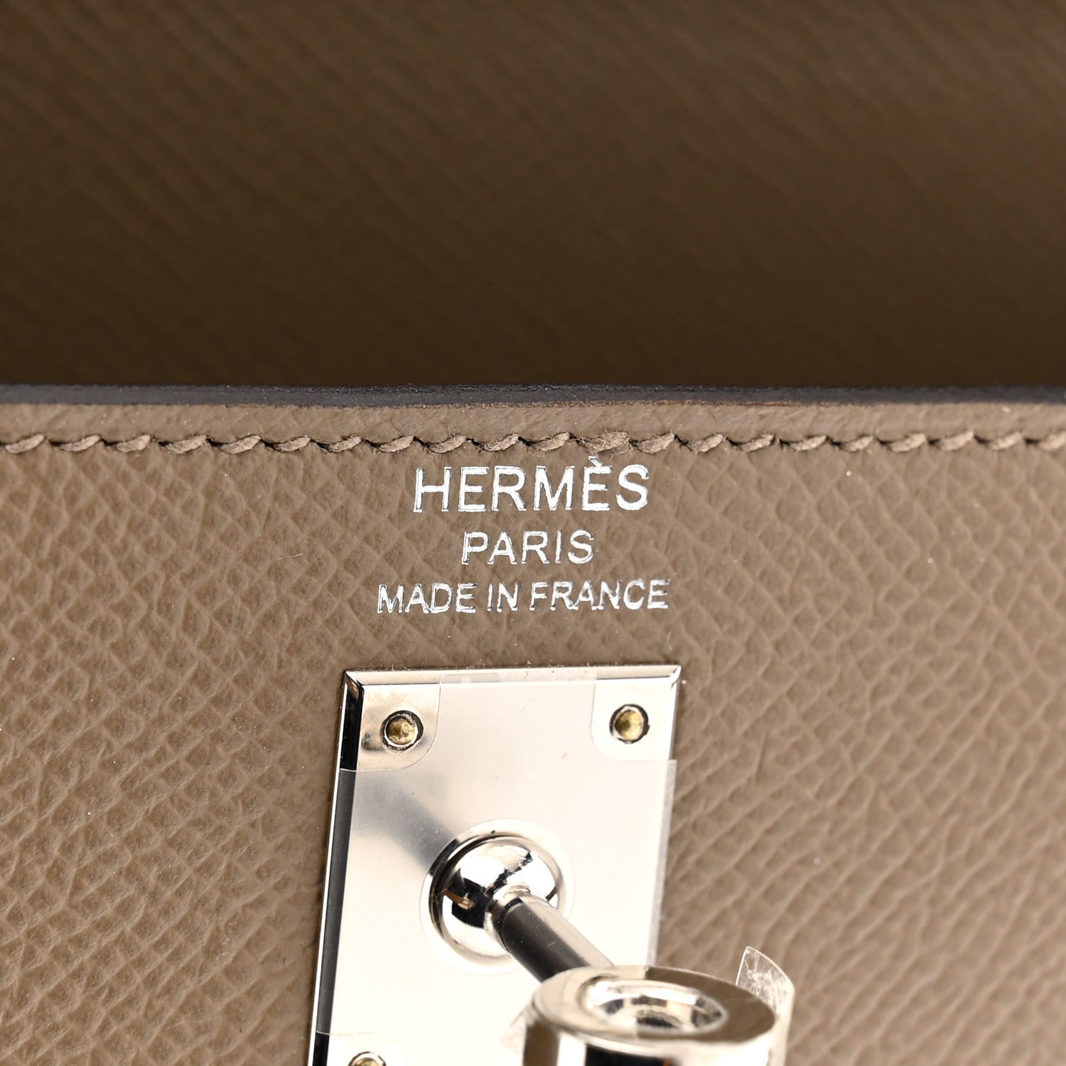 HERMES エルメス　リネン　シルク混　レザー　セリエ　ベージュ グレー57 Hermes Epsom Tri-Color Kelly Sellier 25 Etoupe Alezan Biscuit