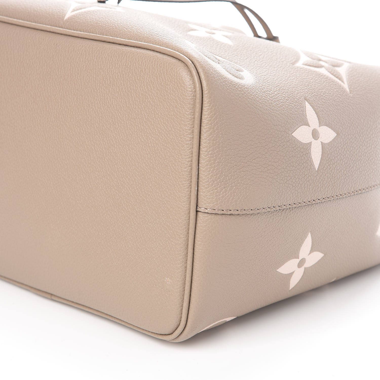 Louis Vuitton Empreinte Monogram Giant Neonoe MM Tourterelle Creme 8 of 10