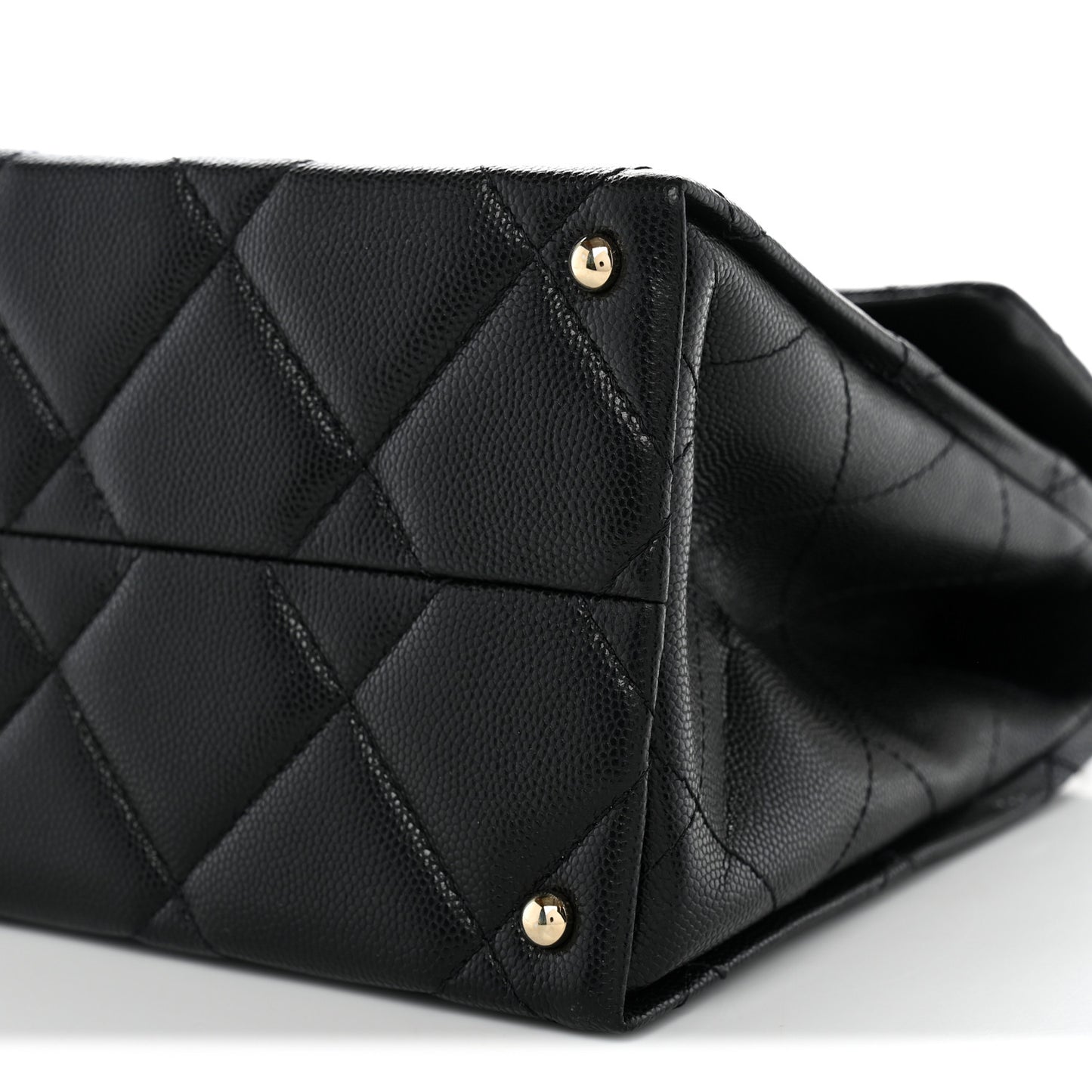 Caviar Quilted Medium Retro Twist Top Handle Flap Black