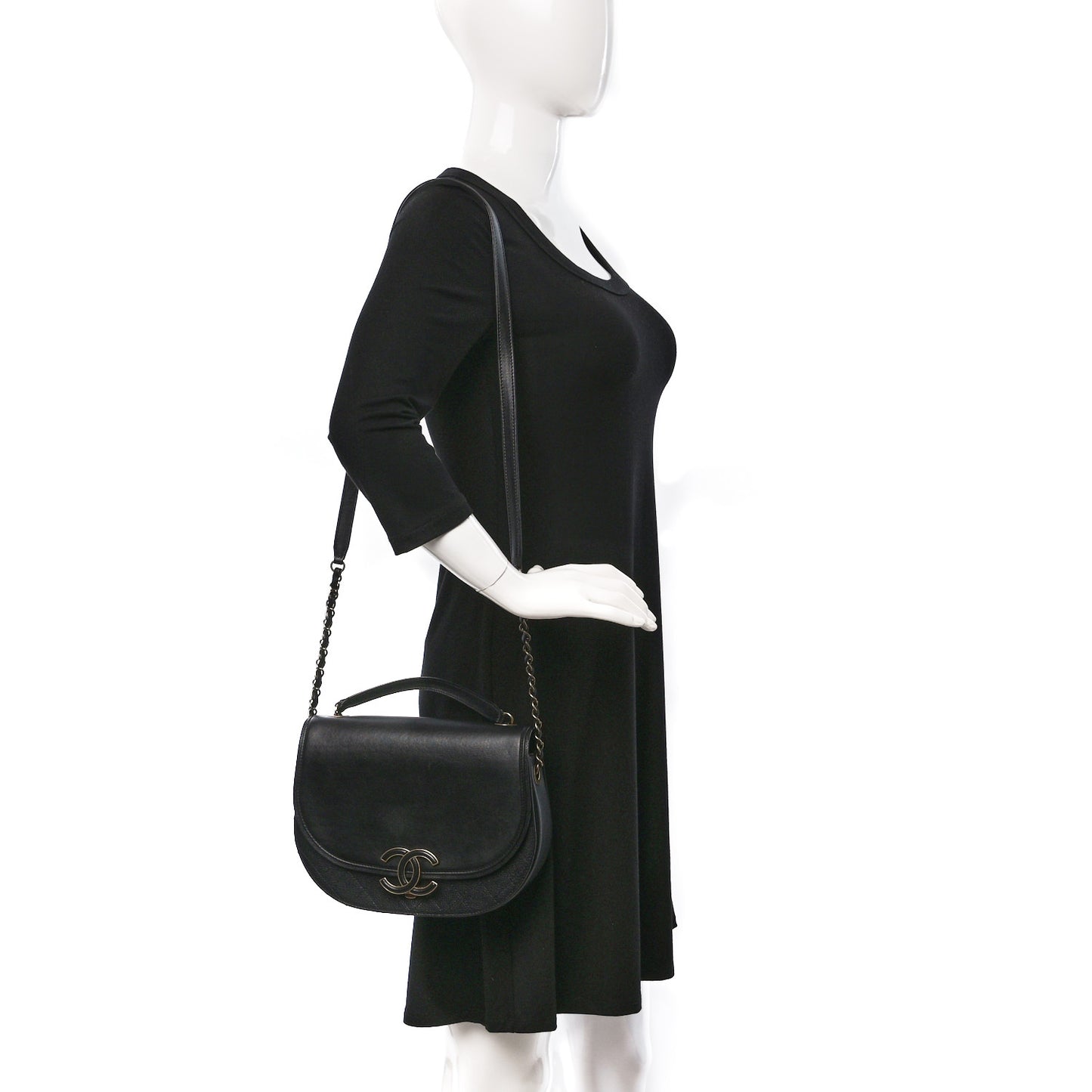 Shiny Calfskin Goatskin Quilted Medium Coco Curve Messenger Flap Black