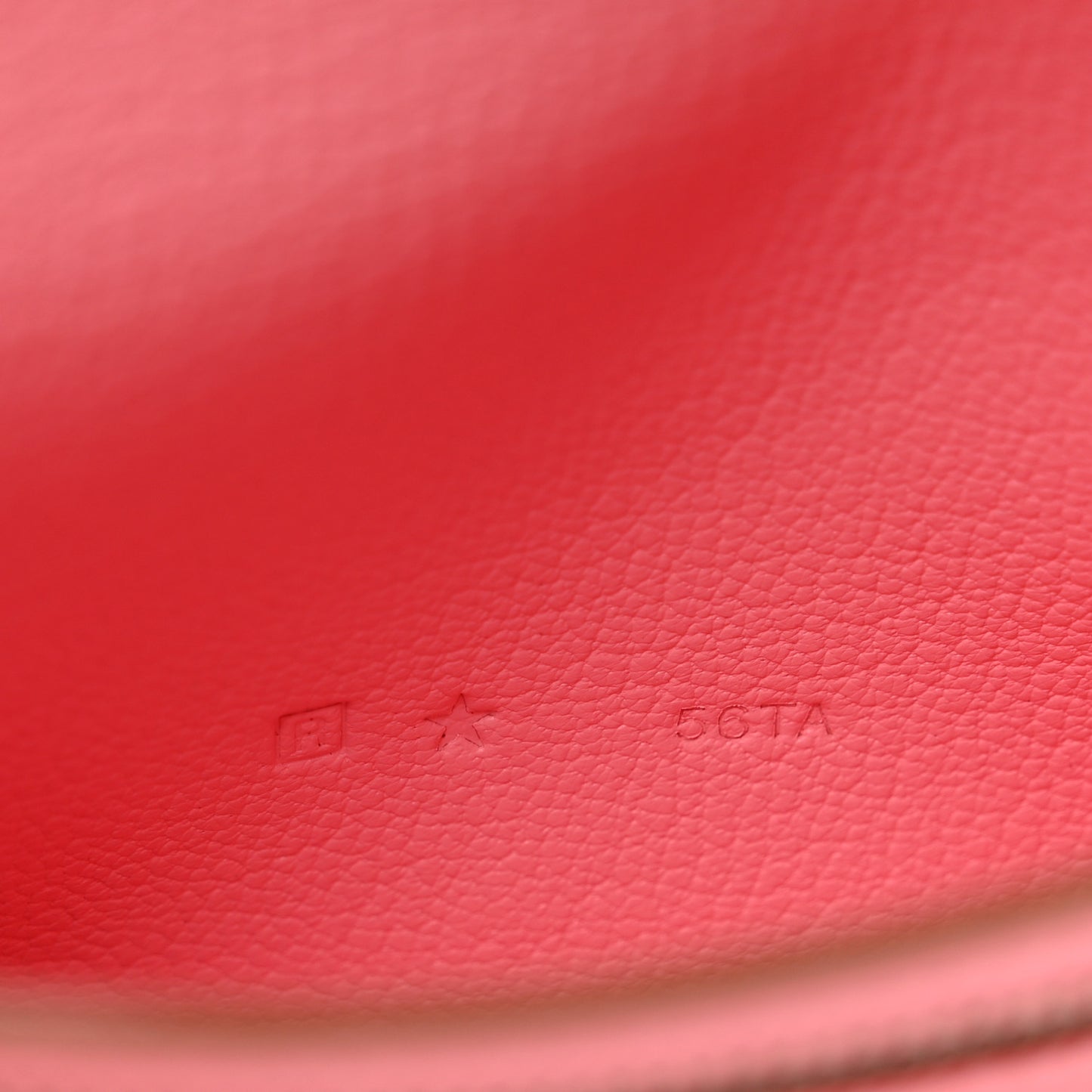 Chevre Mysore Bearn Gusset Wallet Rose Confetti