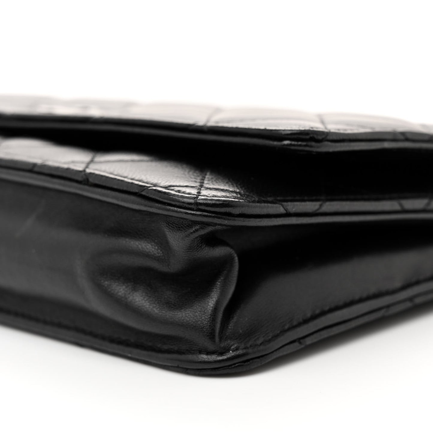 Lambskin Quilted Wallet On Chain WOC Black