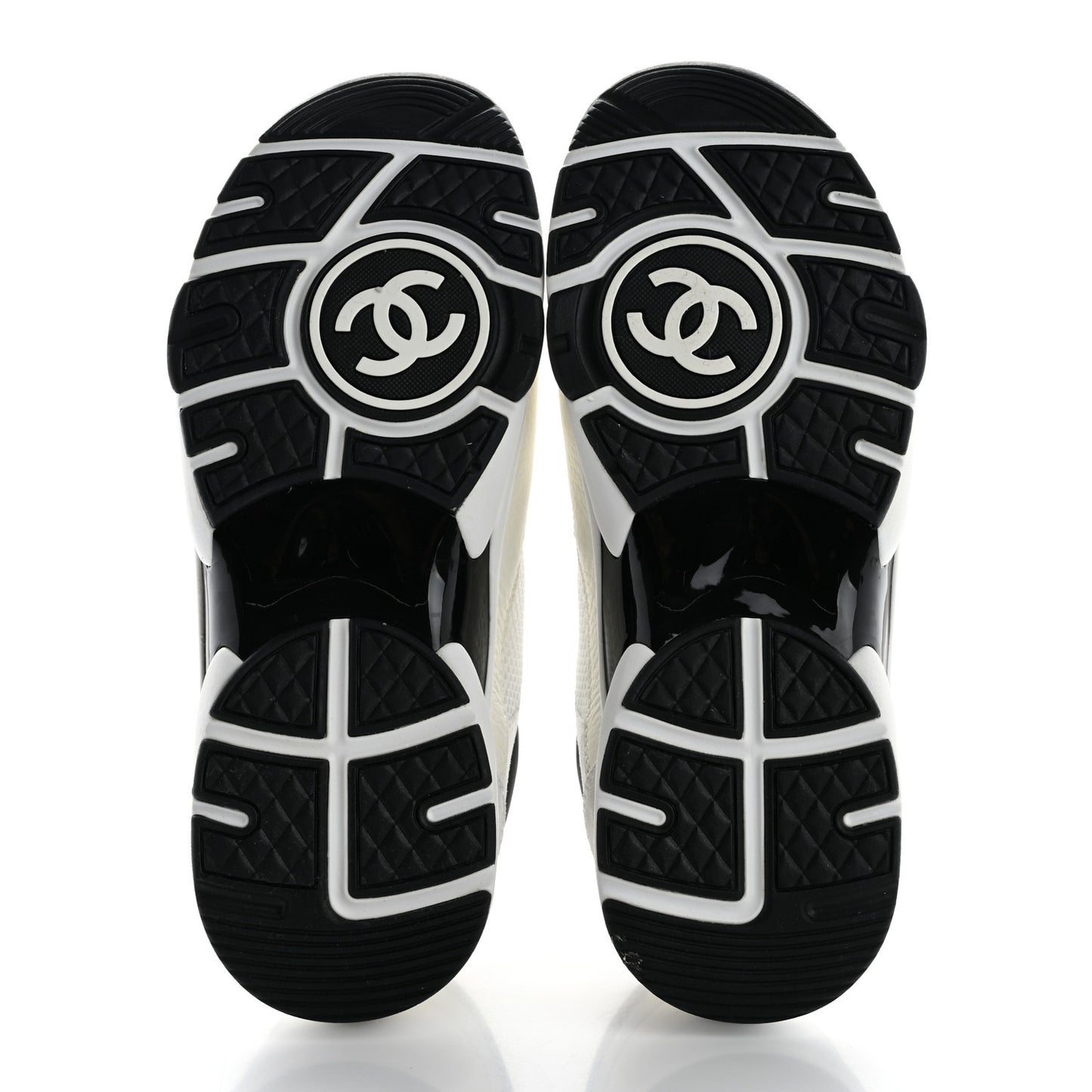 Mesh Suede Calfskin Grained Calfskin Womens CC Sneakers 39 White Black