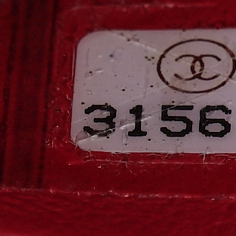 Lambskin Quilted Chanel 19 Flap Clutch Black