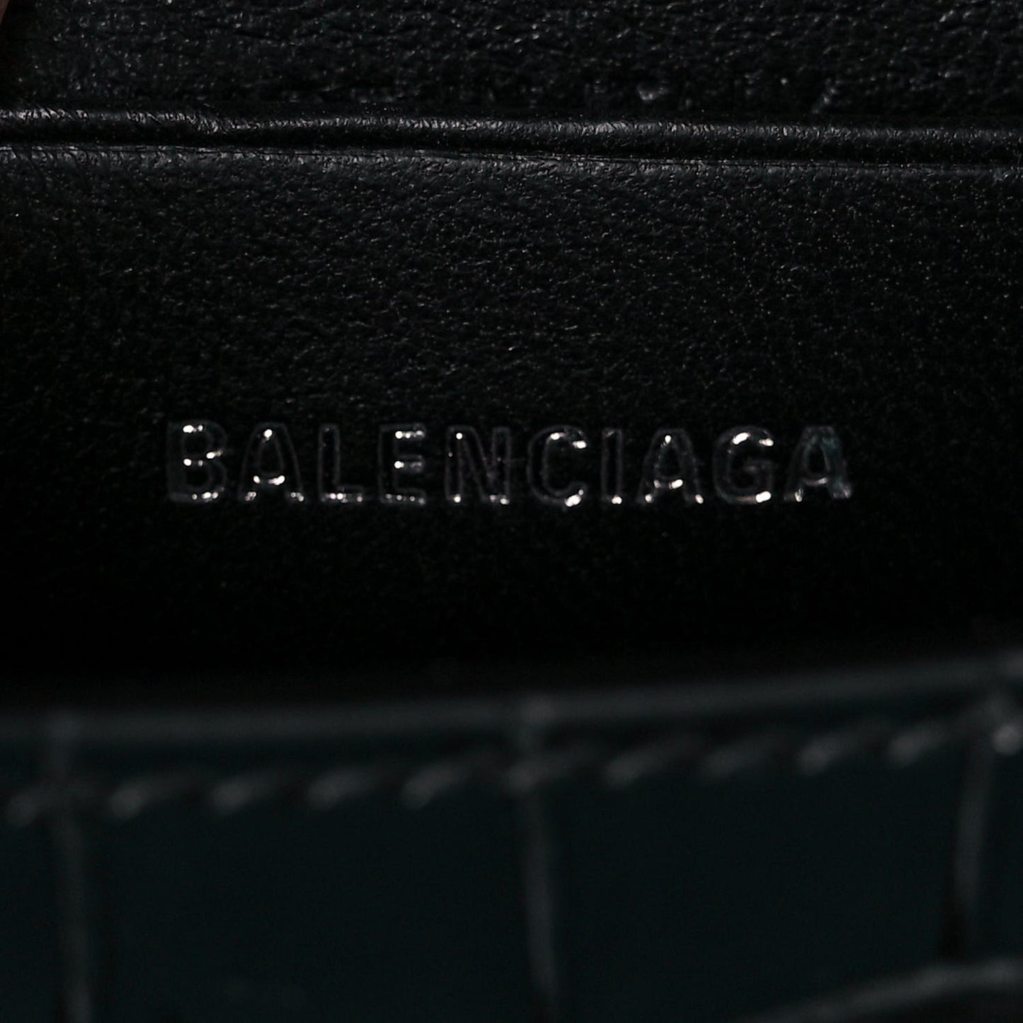 Shiny Calfskin Monochrome Crocodile Embossed Hourglass Top Handle Bag Mini Black