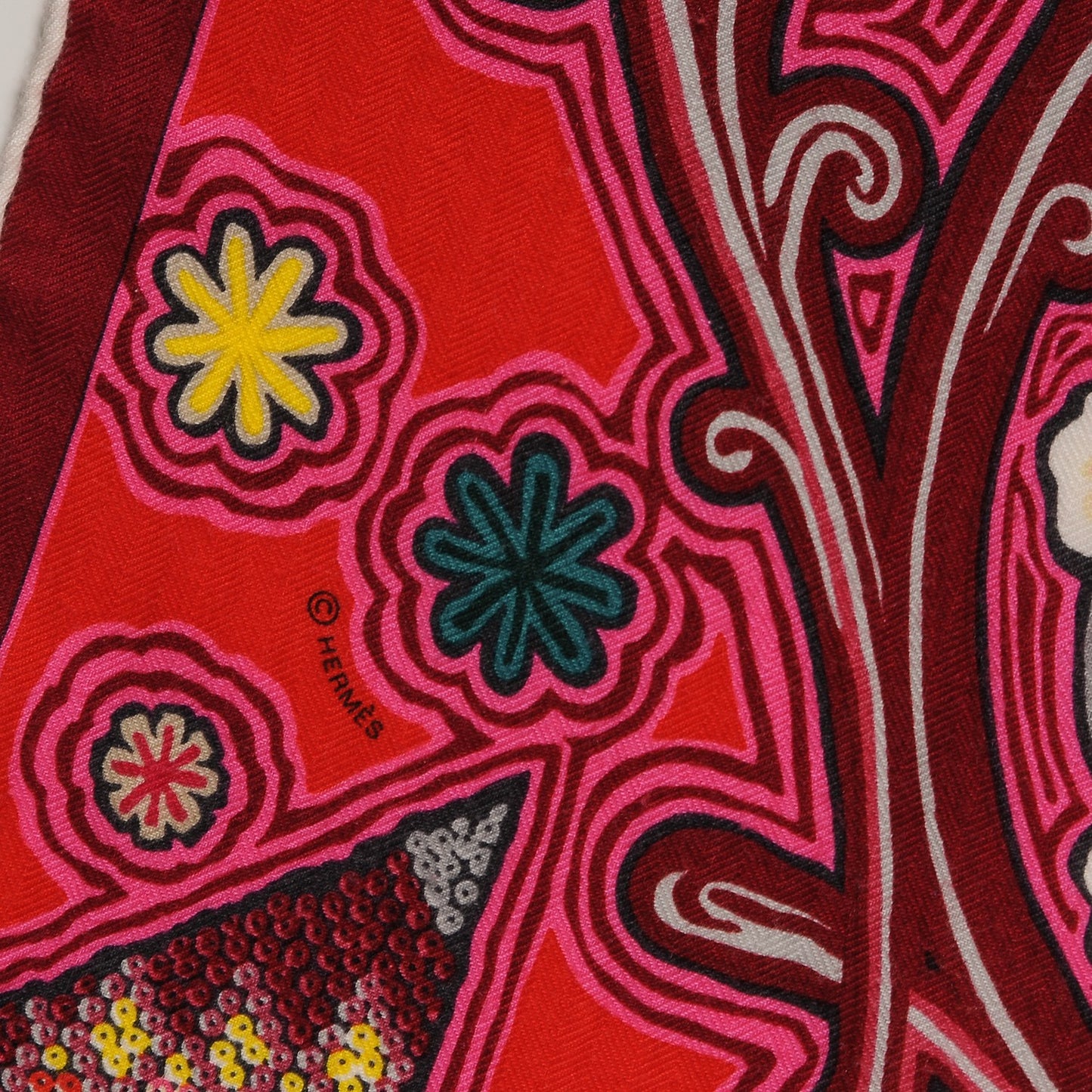 Cashmere Silk L'Arbre Du Vent Shawl 140