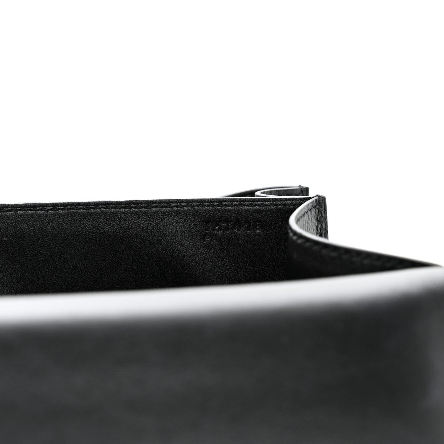 Epsom Constance 24 Black