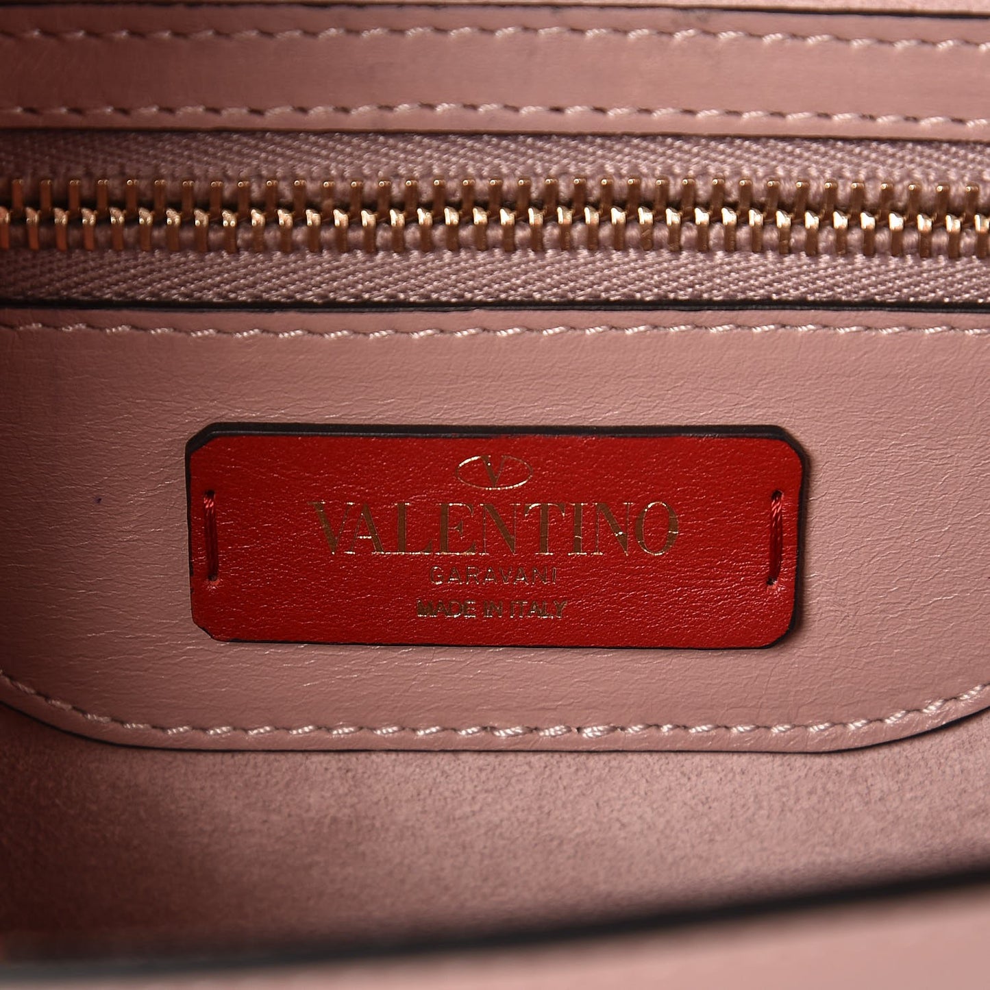 Vitello Groumette Small Rockstud Demilune Shoulder Bag Lipstick