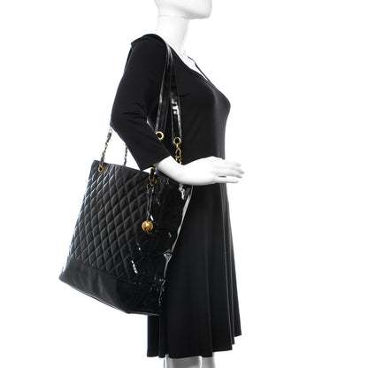Chanel Patent Quilted Shoulder Bag Black 2 of 28