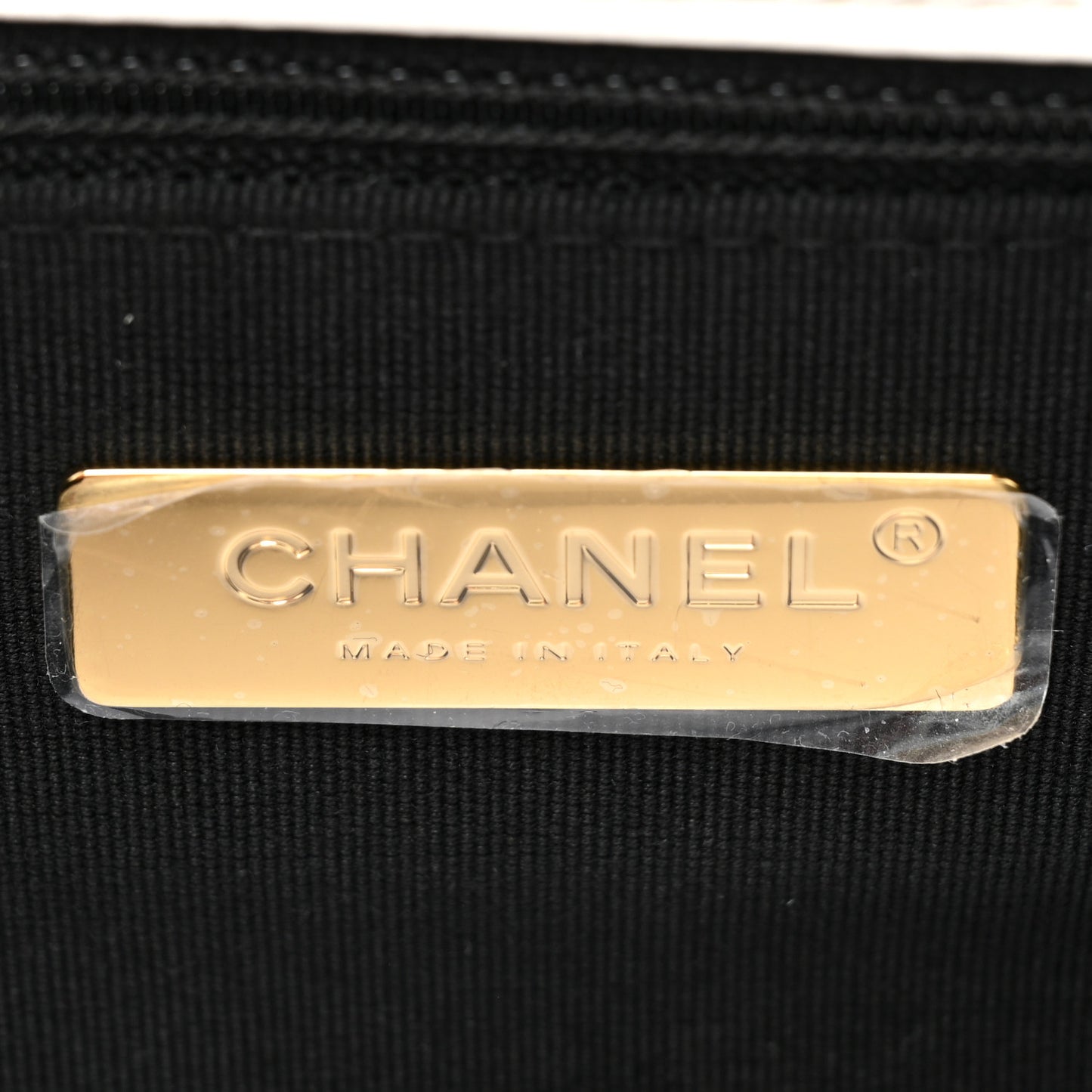 Lambskin Quilted Medium Chanel 19 Flap White