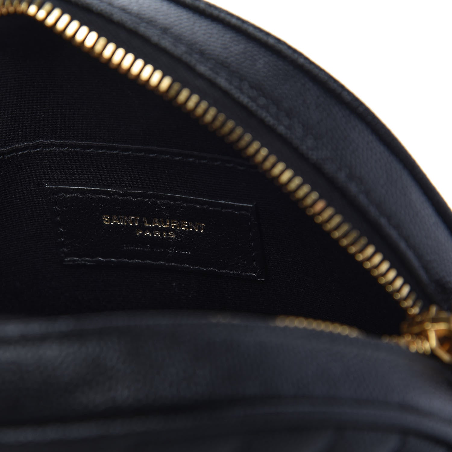 Saint Laurent Grain De Poudre Matelasse Chevron Quilted Round Vinyle Camera Bag Black 8 of 10