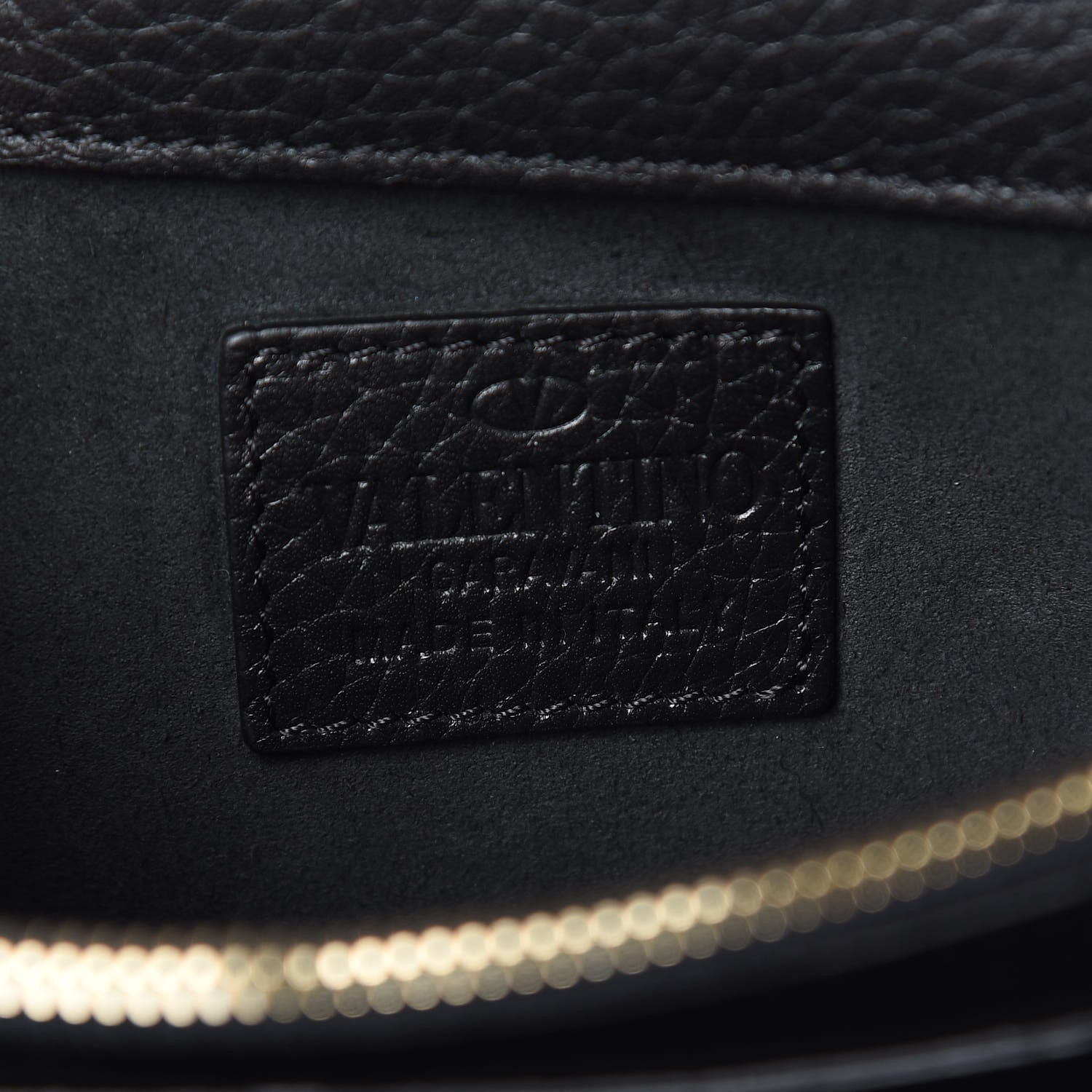 Valentino Garavani Pebbled Calfskin Rockstud Wallet on Chain Black 6 of 9