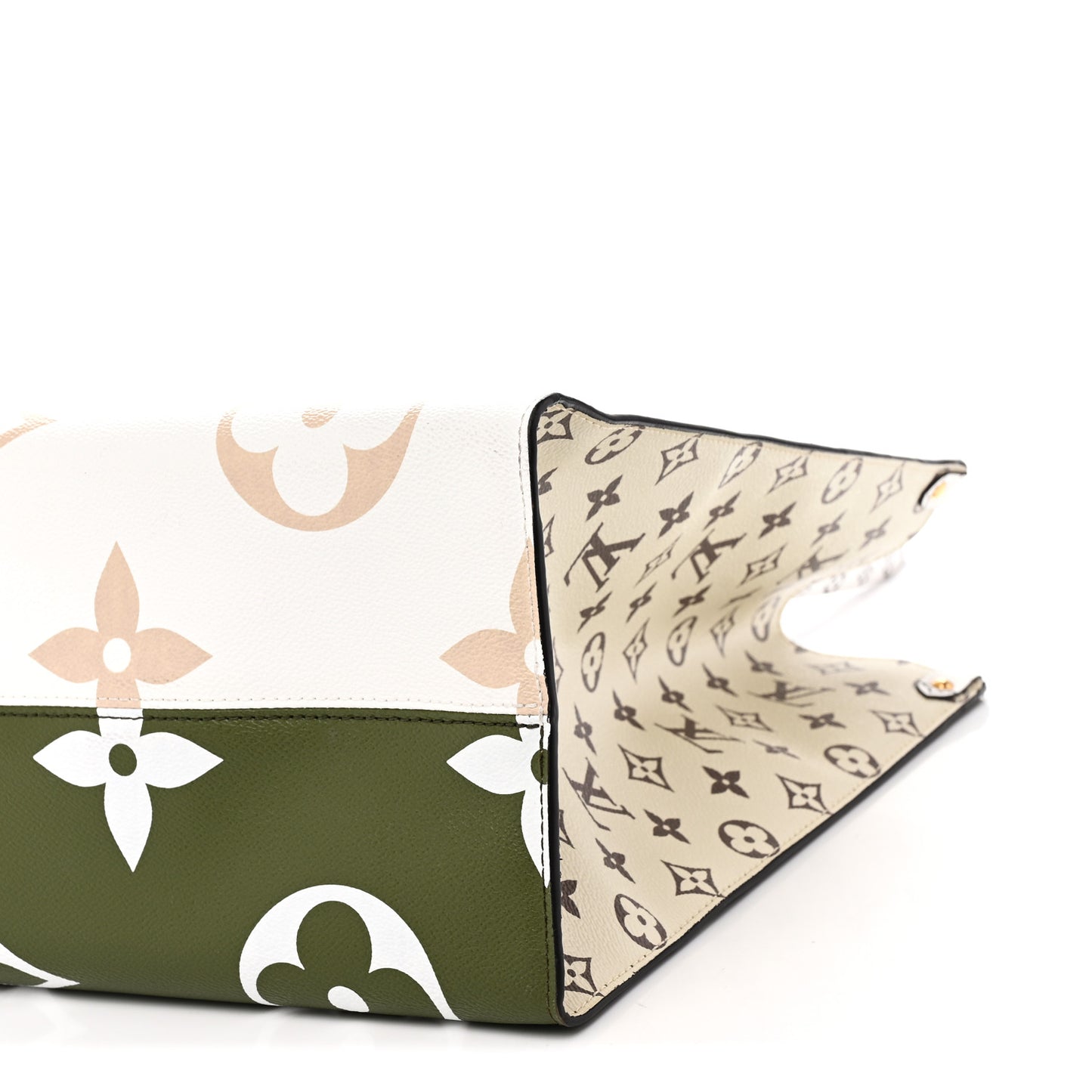 Monogram Giant Onthego GM Kaki Beige