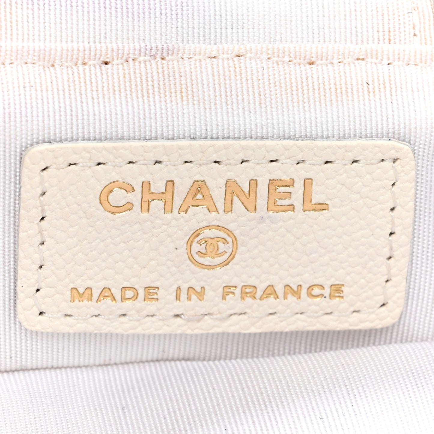 Caviar Quilted Mini Top Handle Vanity With Chain White