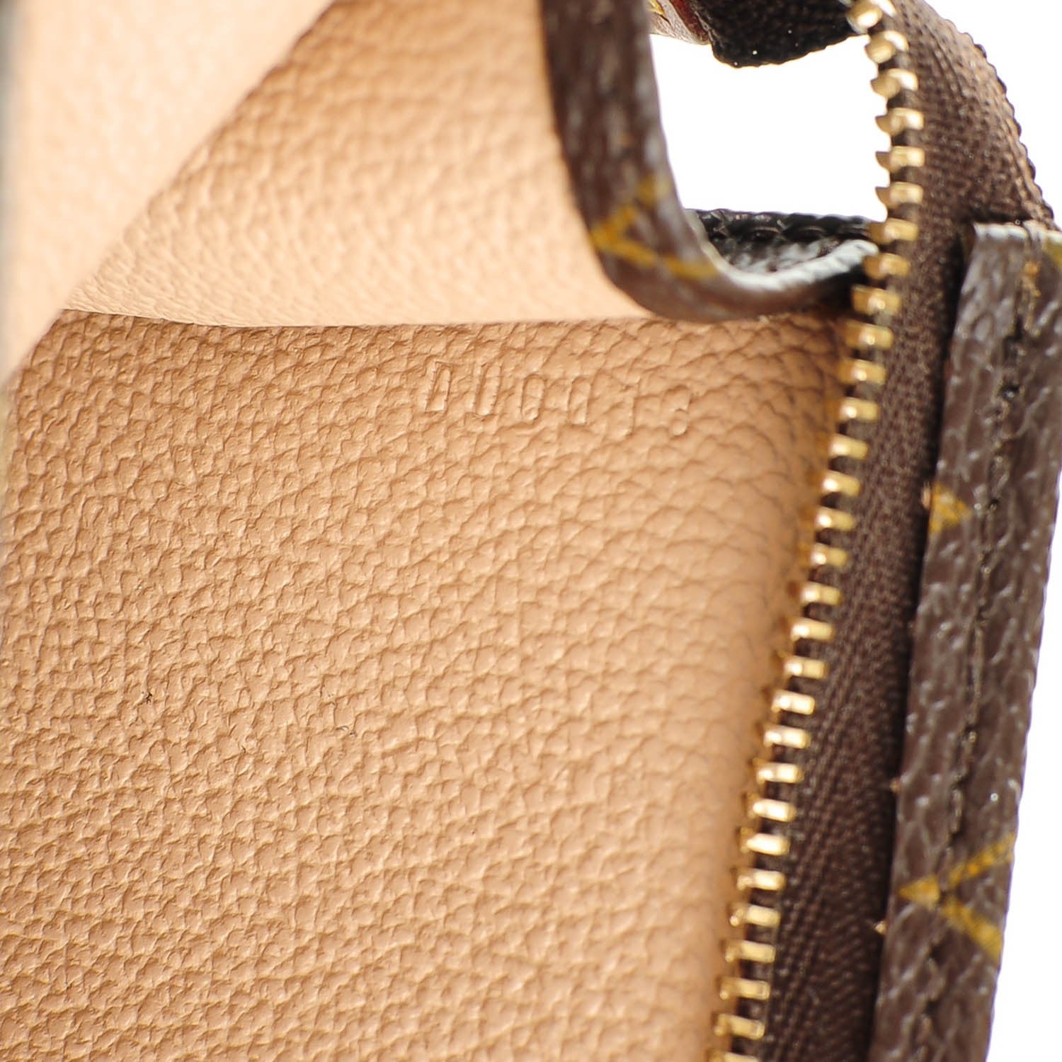Louis Vuitton Monogram Toiletry Pouch 15 7 of 7
