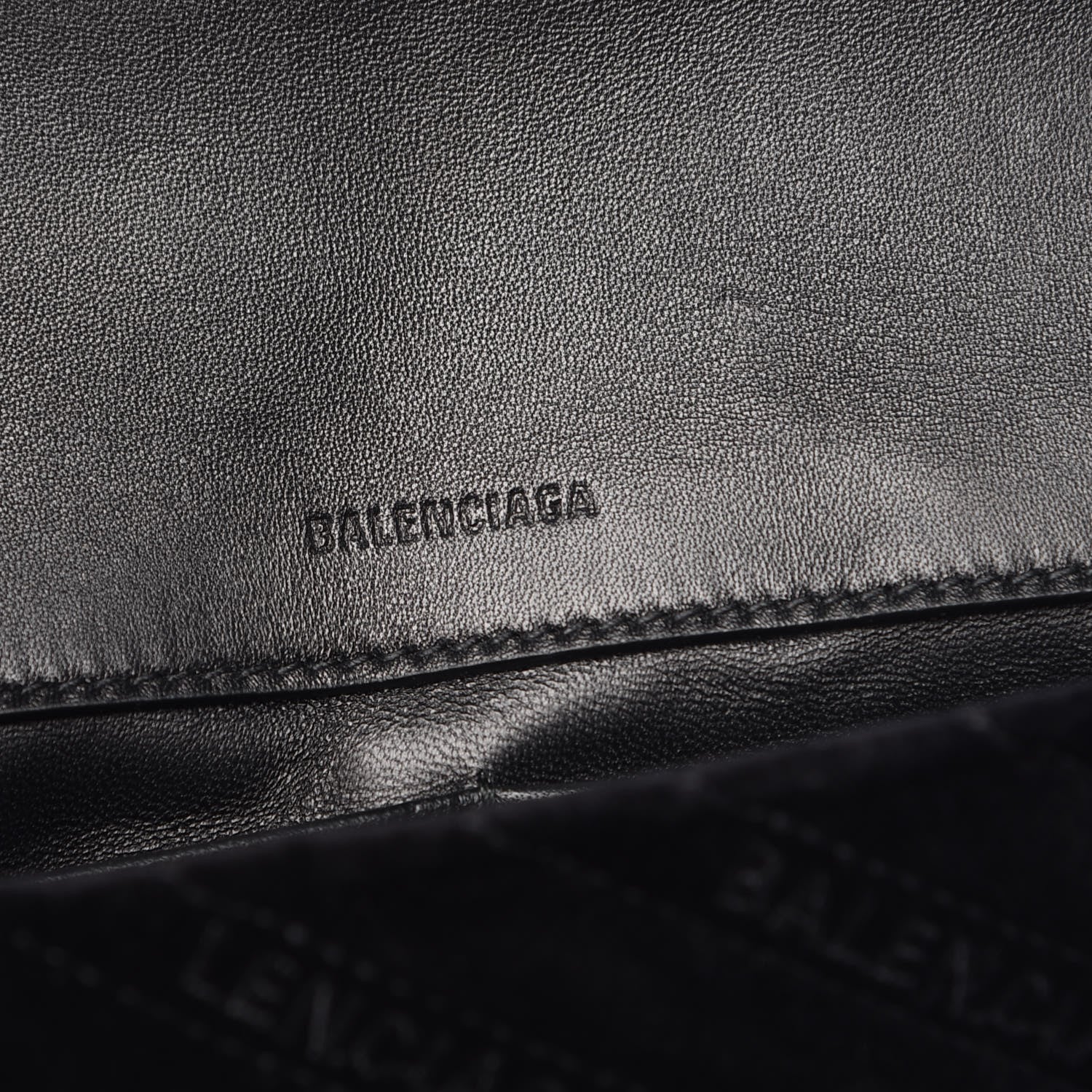 Balenciaga Velvet Logo Matelasse BB Chain Wallet Black 8 of 11