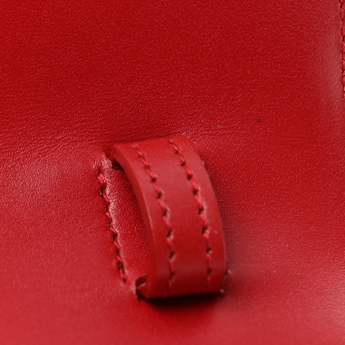 Smooth Calfskin Manhattan Shoulder Bag Rouge Eros