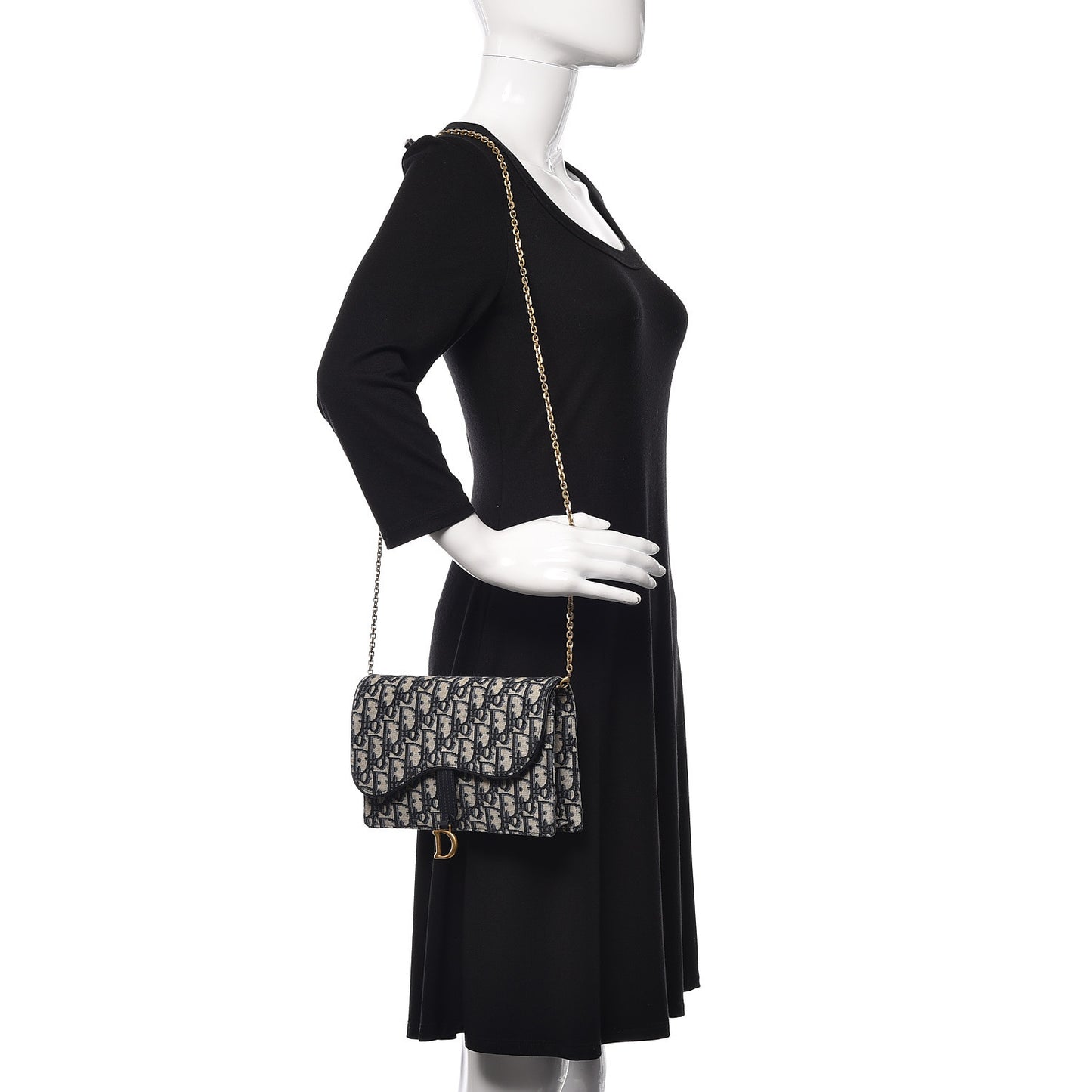 Oblique Saddle Chain Pouch Blue