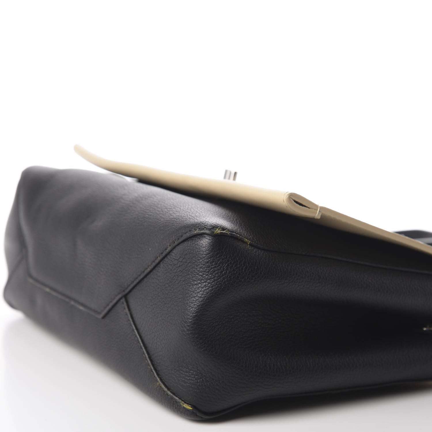 Louis Vuitton Soft Calfskin Lockme II Top Handle Vanille Black 5 of 10