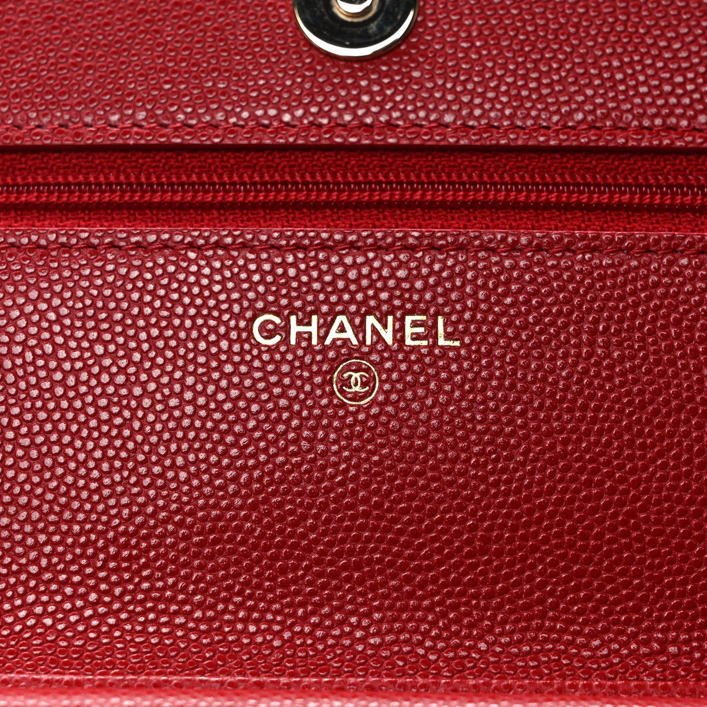 Caviar Quilted Wallet On Chain WOC Red