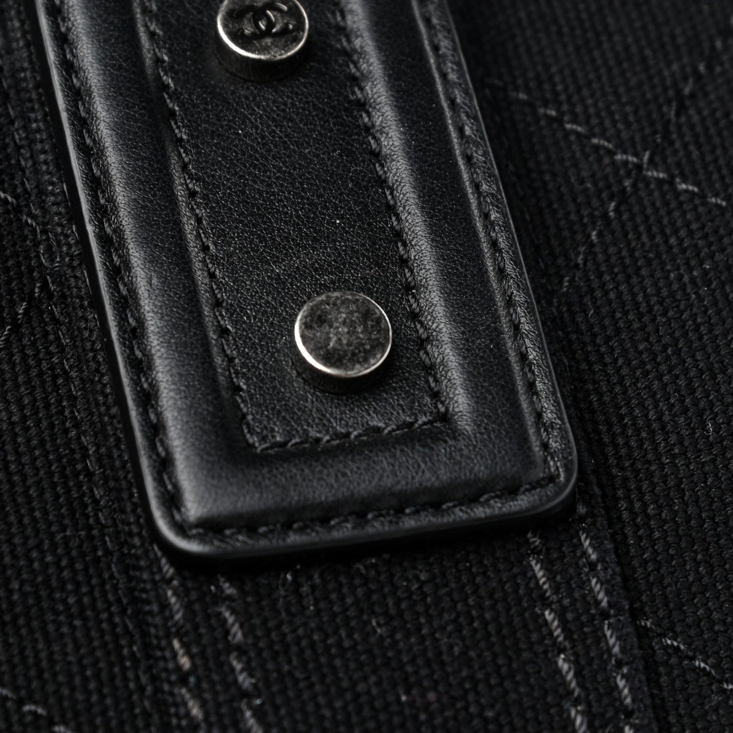 Washed Toile Calfskin Quilted Large Street Style Travel Bag Black